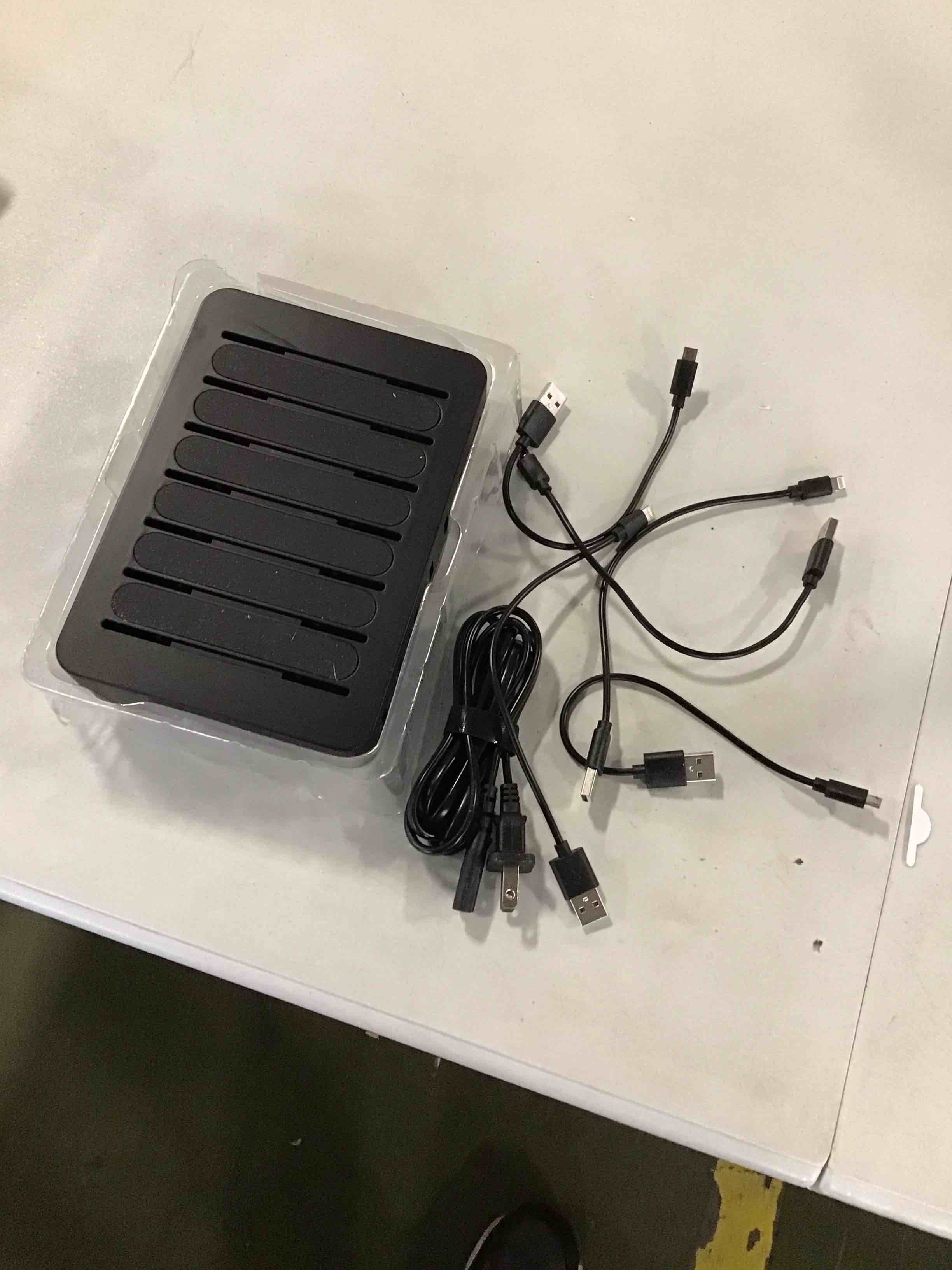 https://s3.amazonaws.com/lotting-images-prod/bidfta/PNK1274419_1734632563430.jpeg
