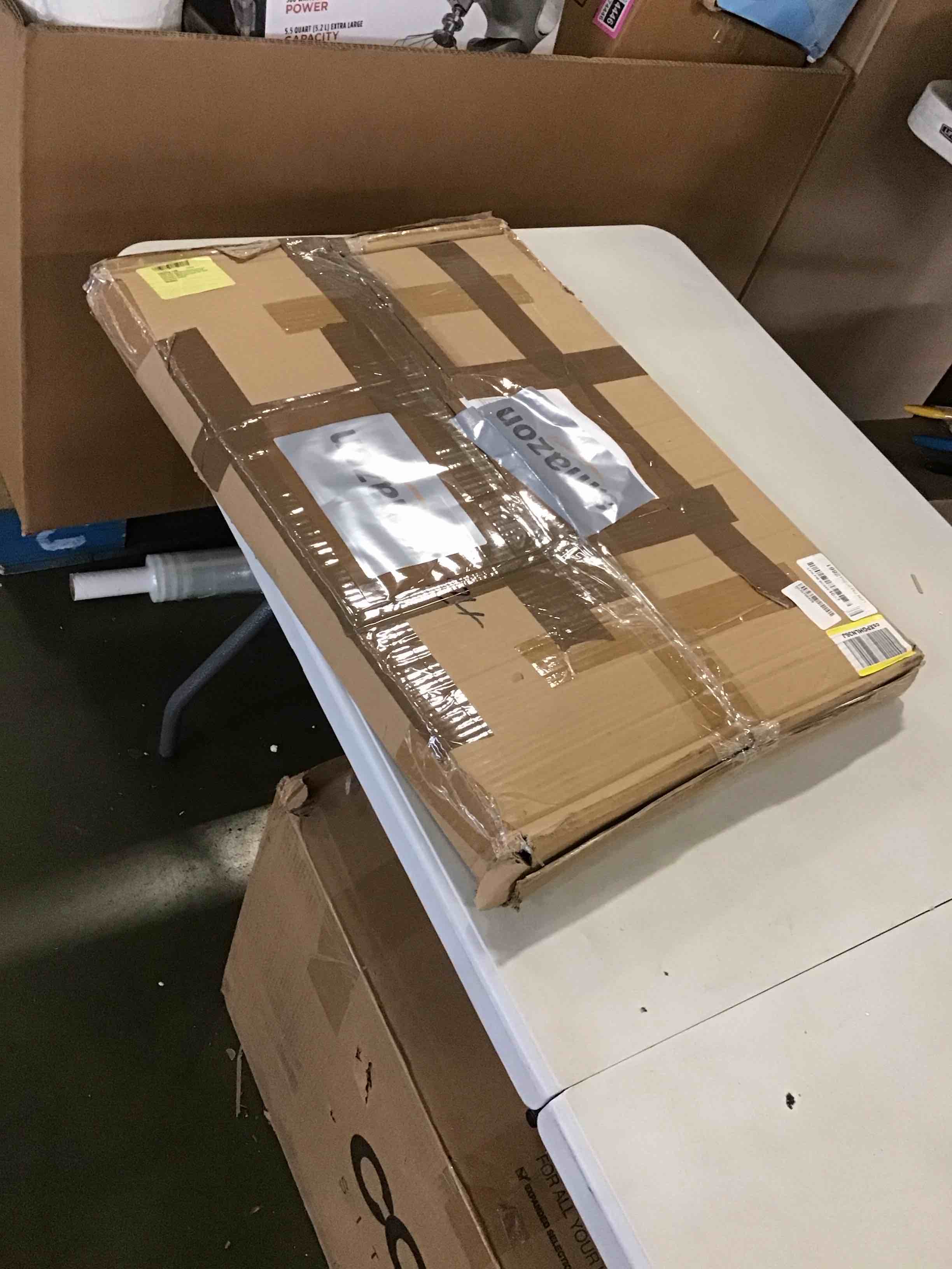 https://s3.amazonaws.com/lotting-images-prod/bidfta/PNK1274450_1734640880608.jpeg
