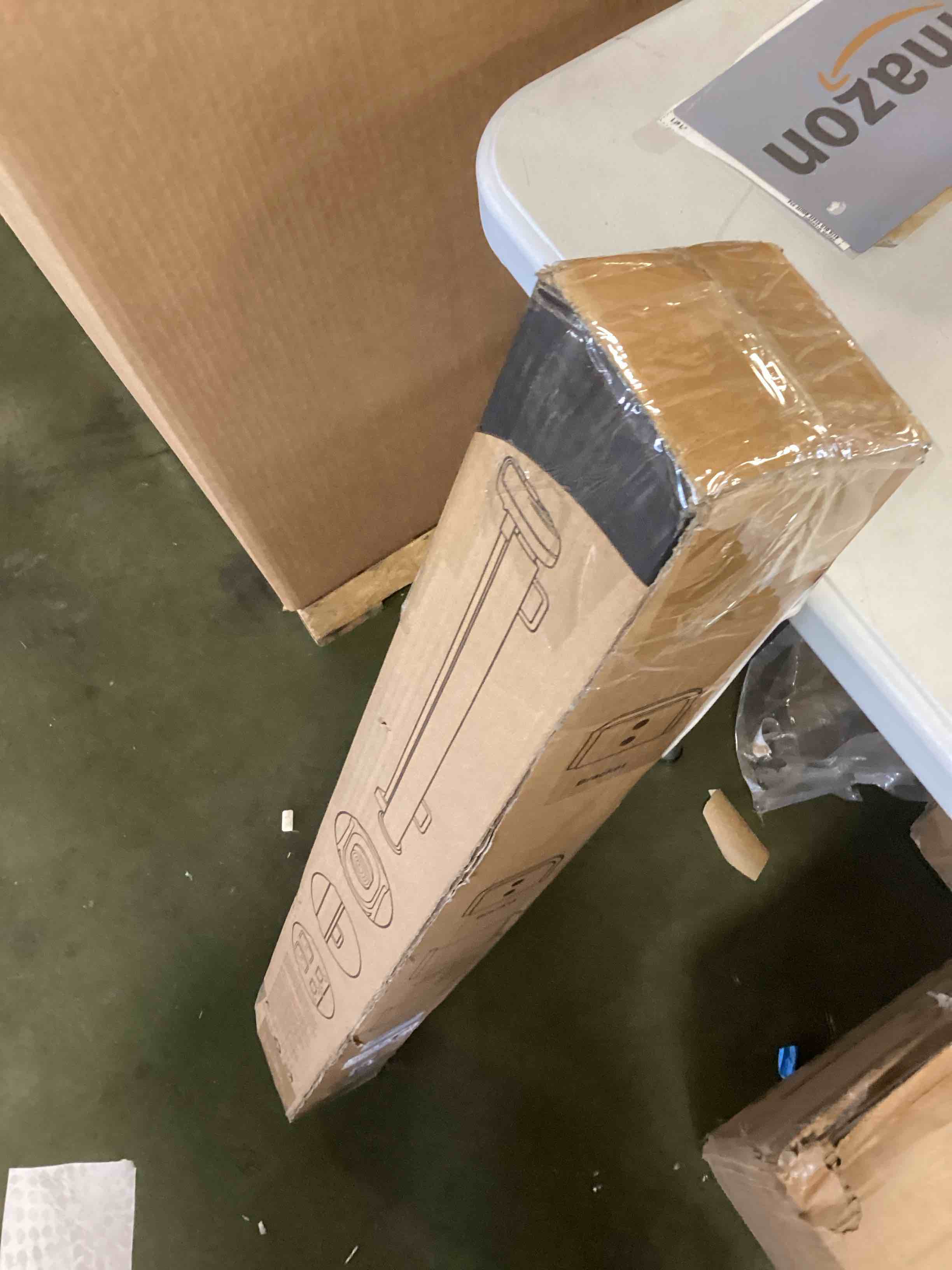 https://s3.amazonaws.com/lotting-images-prod/bidfta/PNK1274657_1734981818920.jpeg