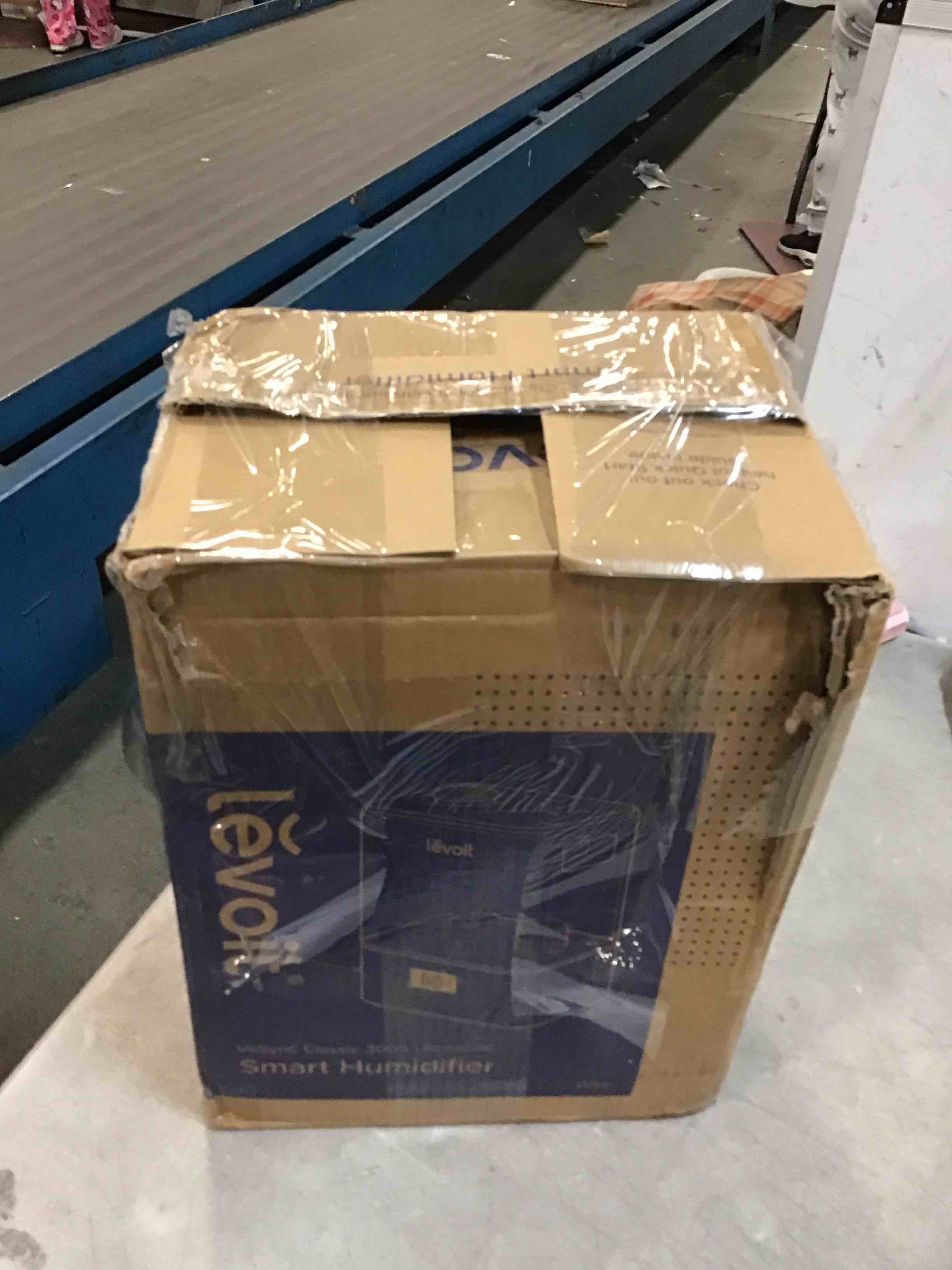 https://s3.amazonaws.com/lotting-images-prod/bidfta/PNK1276284_1734069060860.jpeg