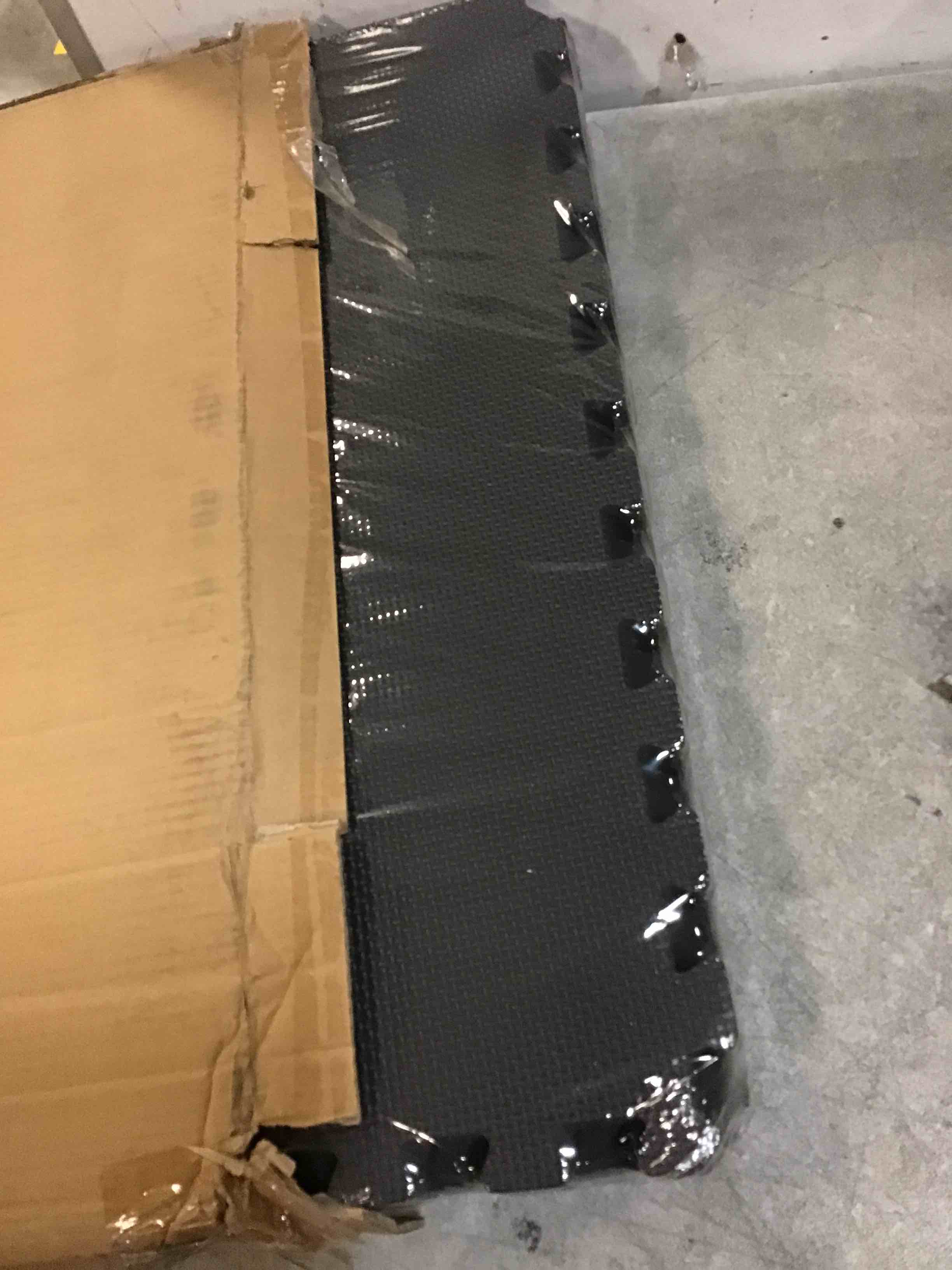 https://s3.amazonaws.com/lotting-images-prod/bidfta/PNK1277047_1734651543121.jpeg