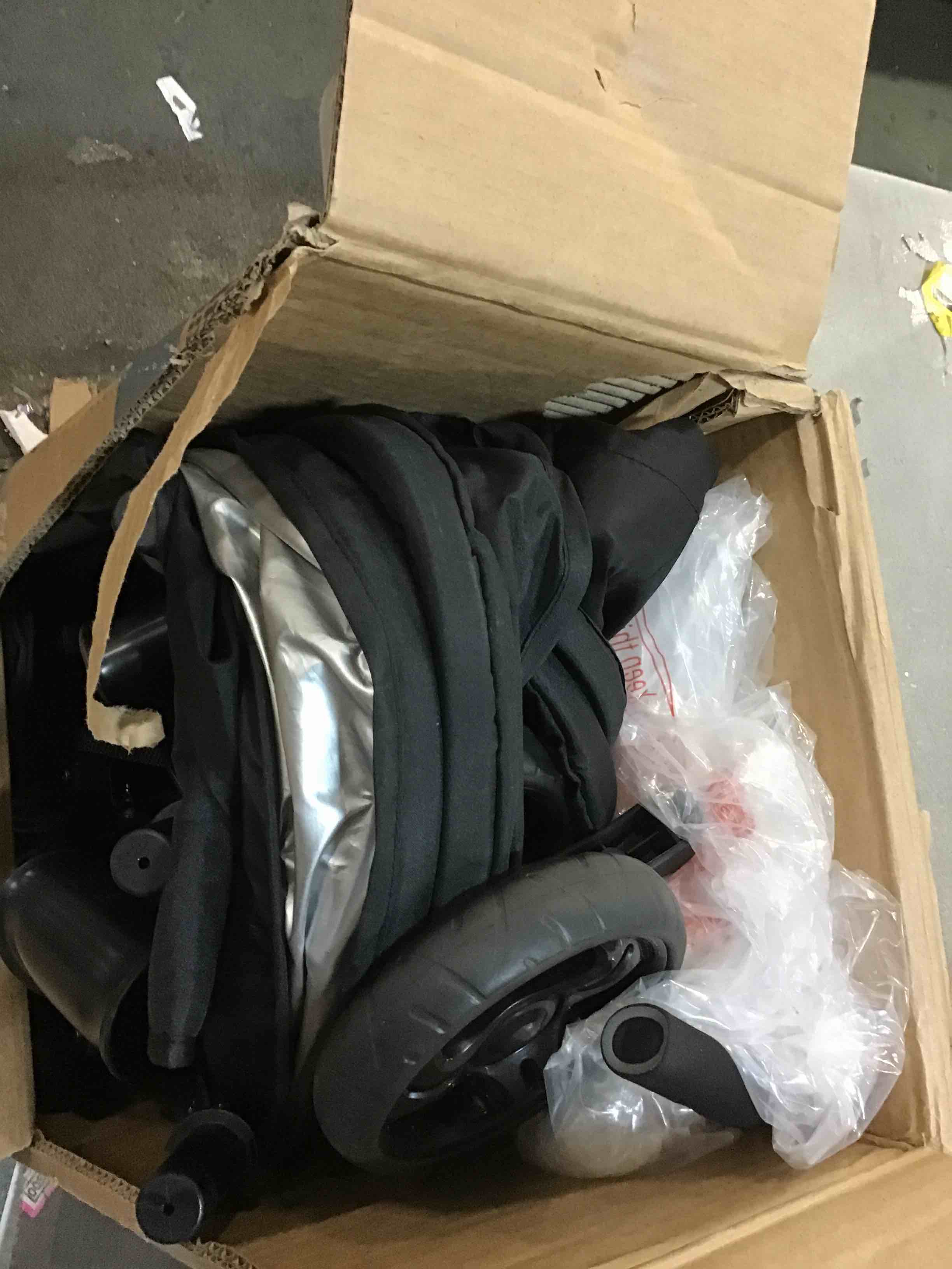https://s3.amazonaws.com/lotting-images-prod/bidfta/PNK1277176_1734671320096.jpeg