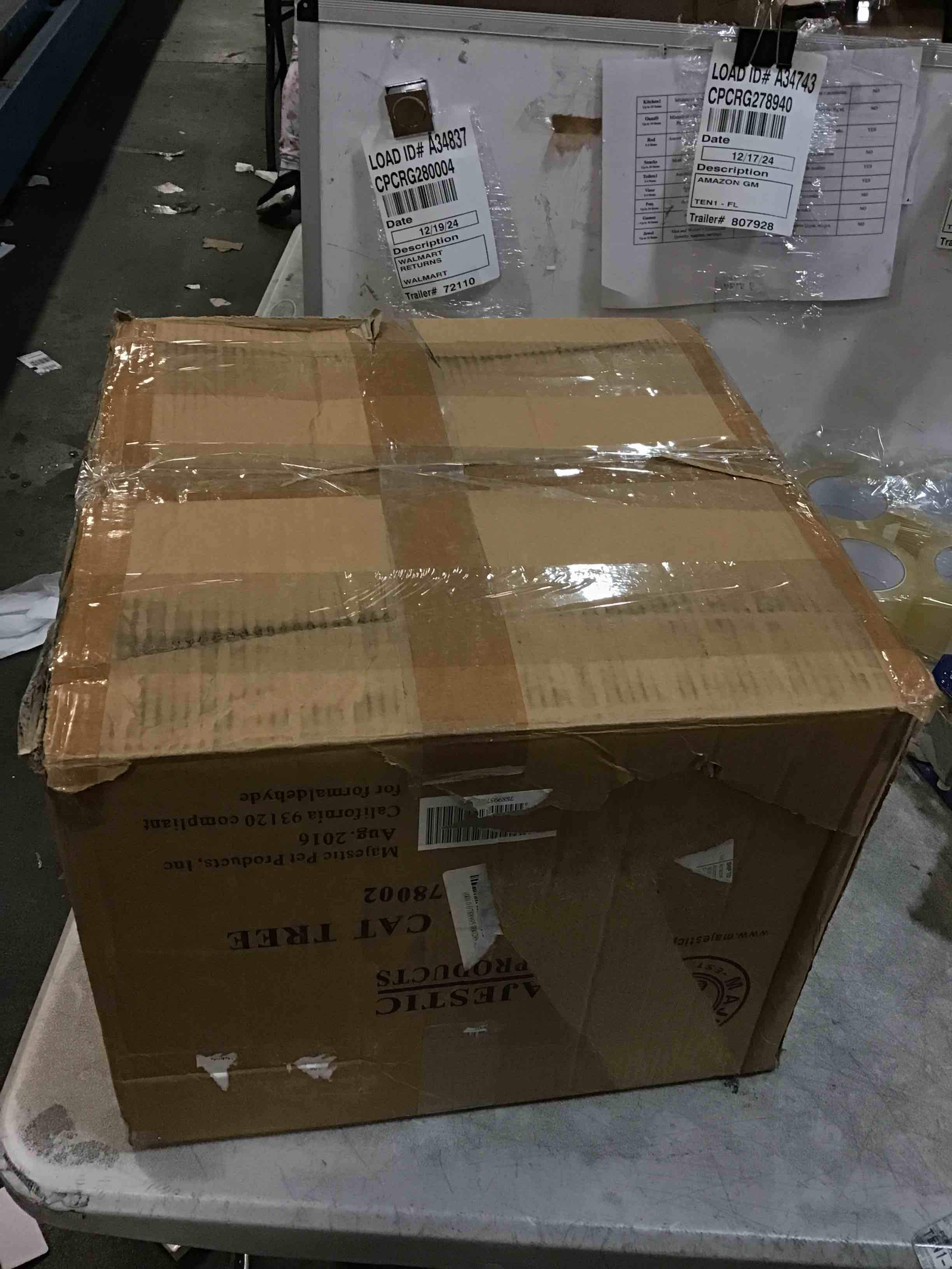 https://s3.amazonaws.com/lotting-images-prod/bidfta/PNK1277195_1734673728438.jpeg