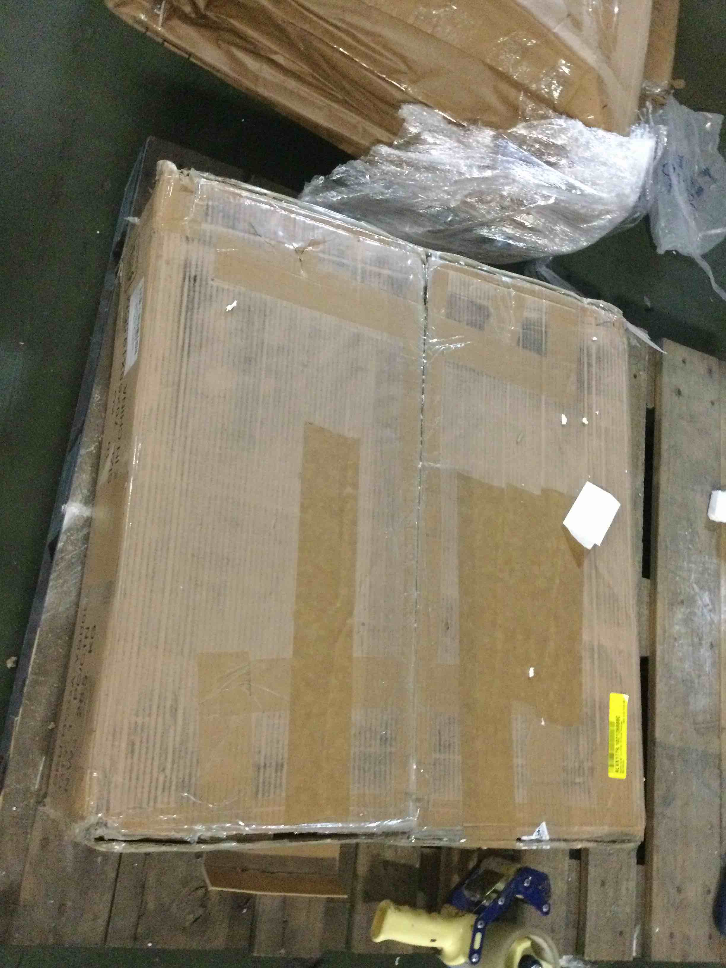 https://s3.amazonaws.com/lotting-images-prod/bidfta/PNK1277288_1734760312869.jpeg