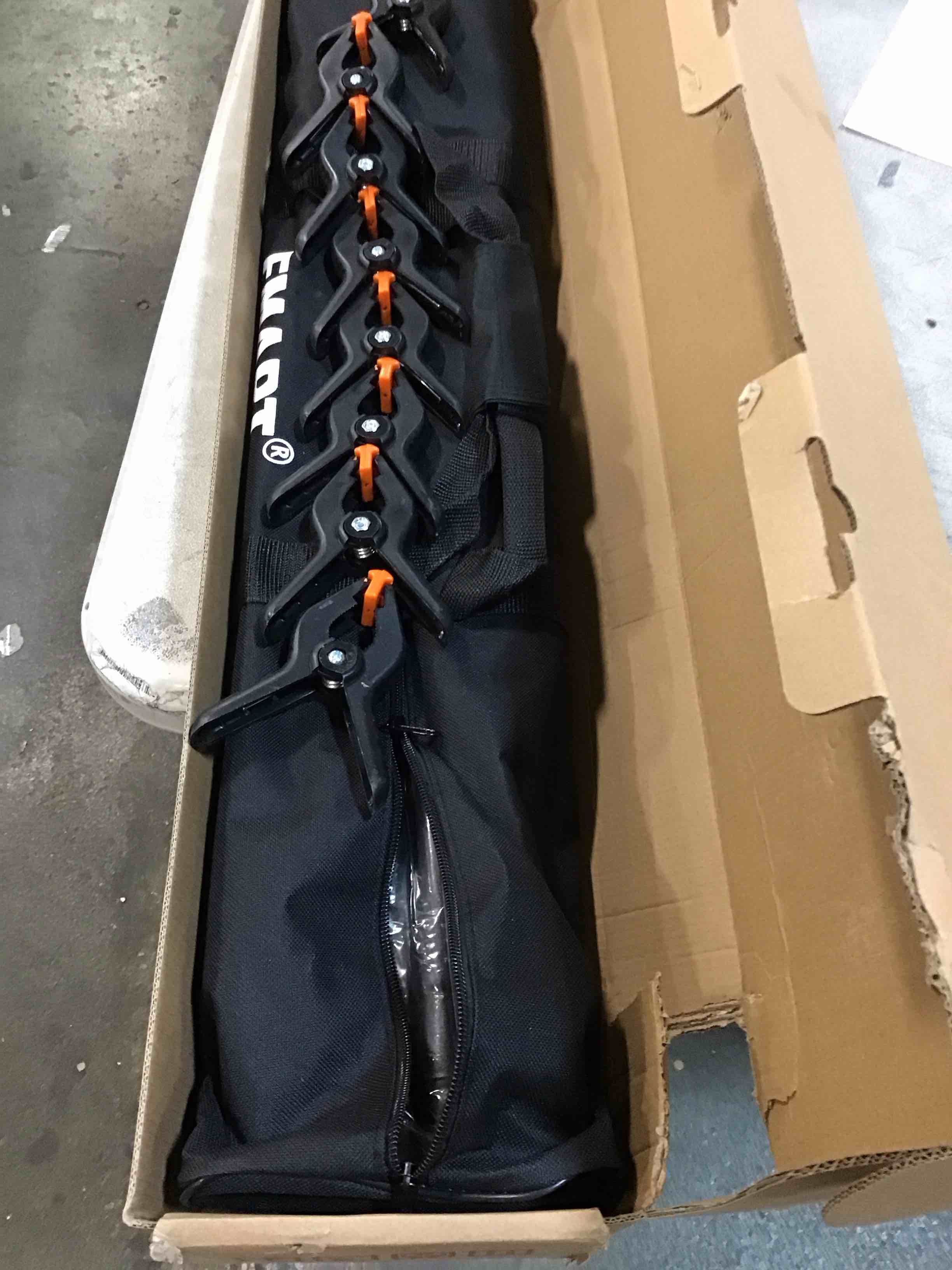 https://s3.amazonaws.com/lotting-images-prod/bidfta/PNK1278022_1735701452874.jpeg