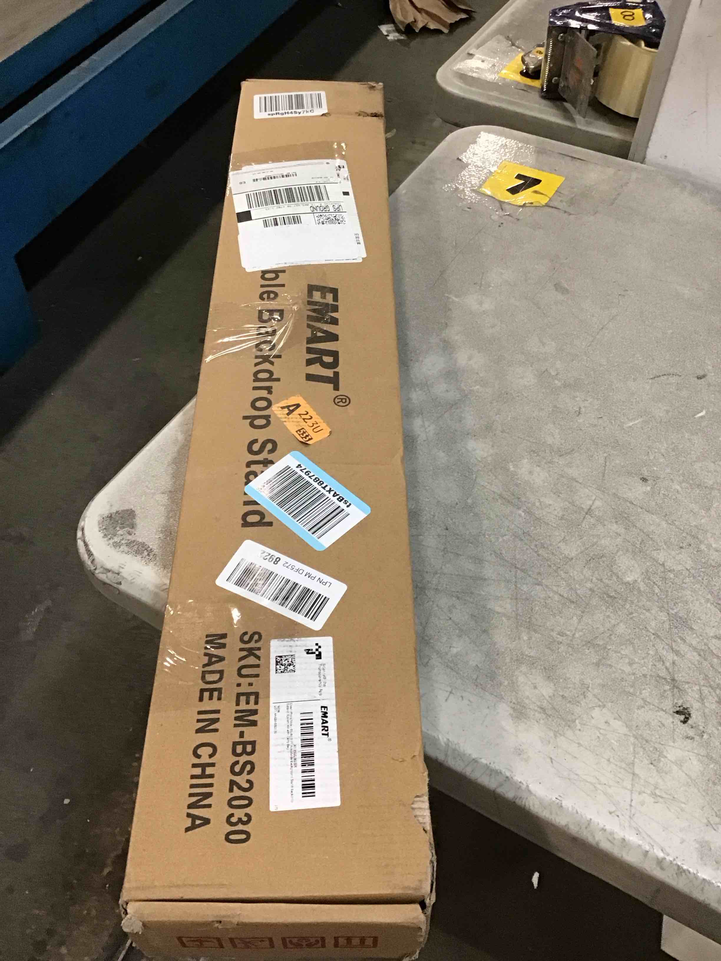 https://s3.amazonaws.com/lotting-images-prod/bidfta/PNK1278022_1735701514302.jpeg