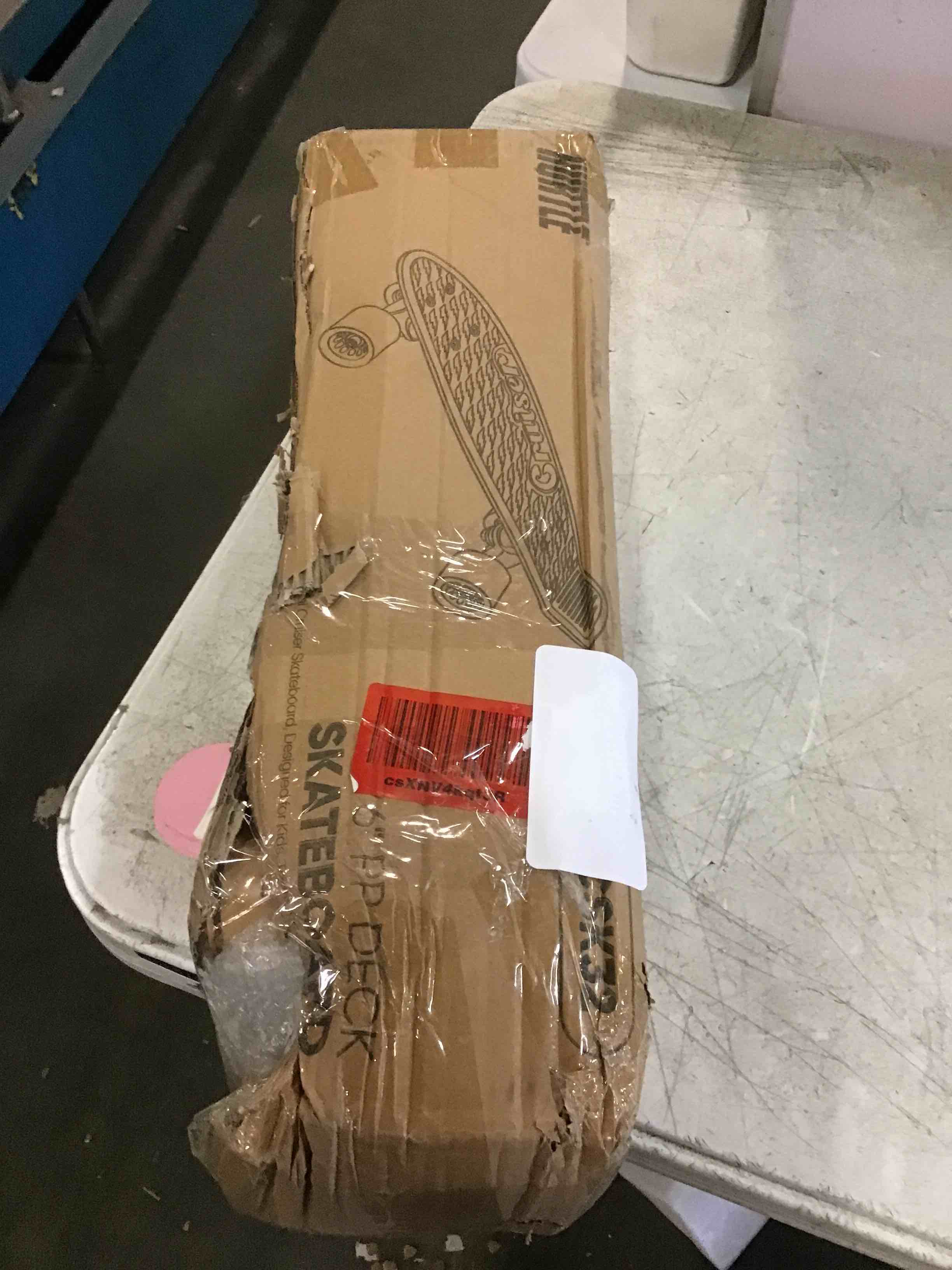 https://s3.amazonaws.com/lotting-images-prod/bidfta/PNK1278712_1737140235736.jpeg