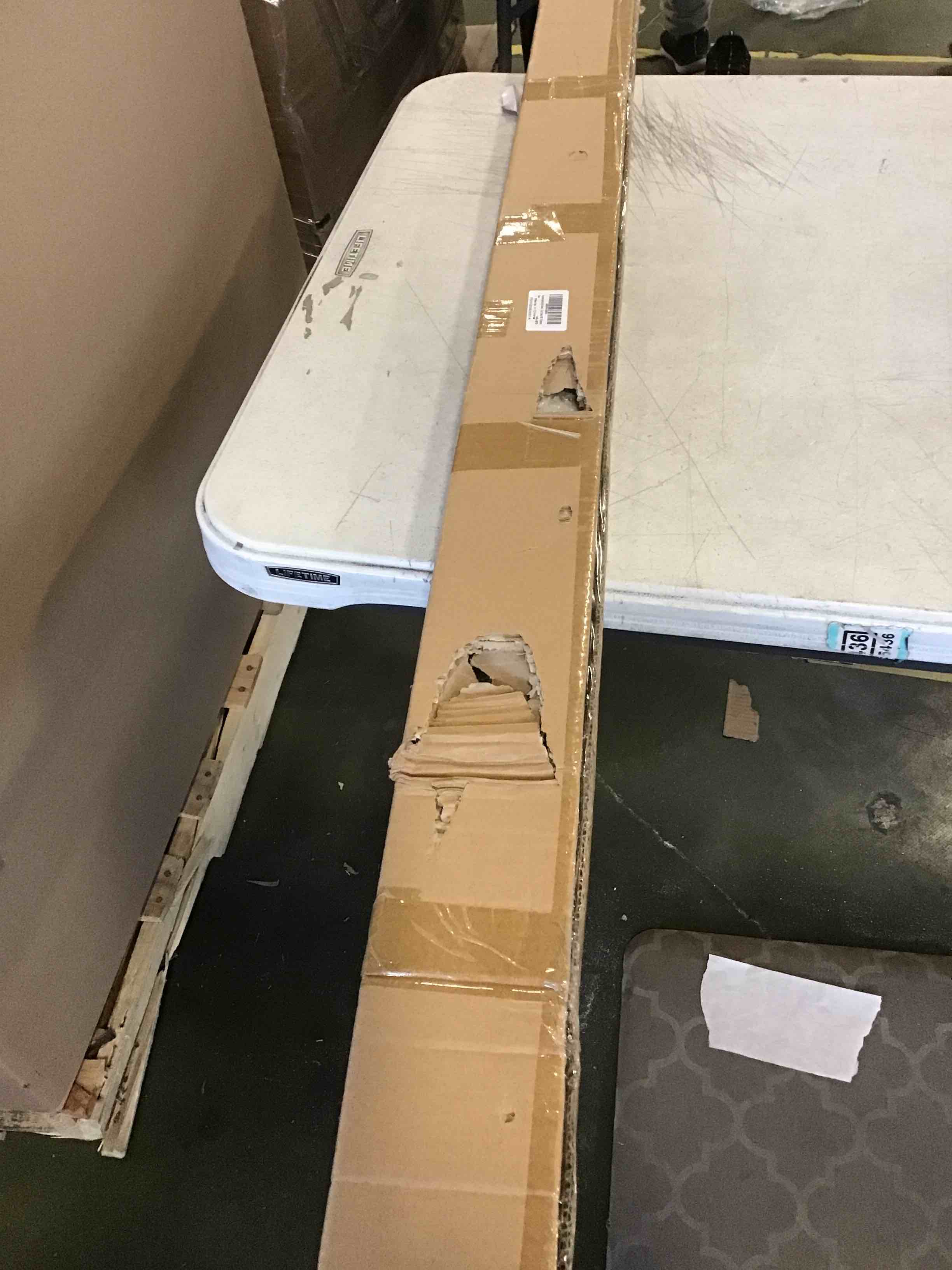 https://s3.amazonaws.com/lotting-images-prod/bidfta/PNK1280184_1735852217176.jpeg