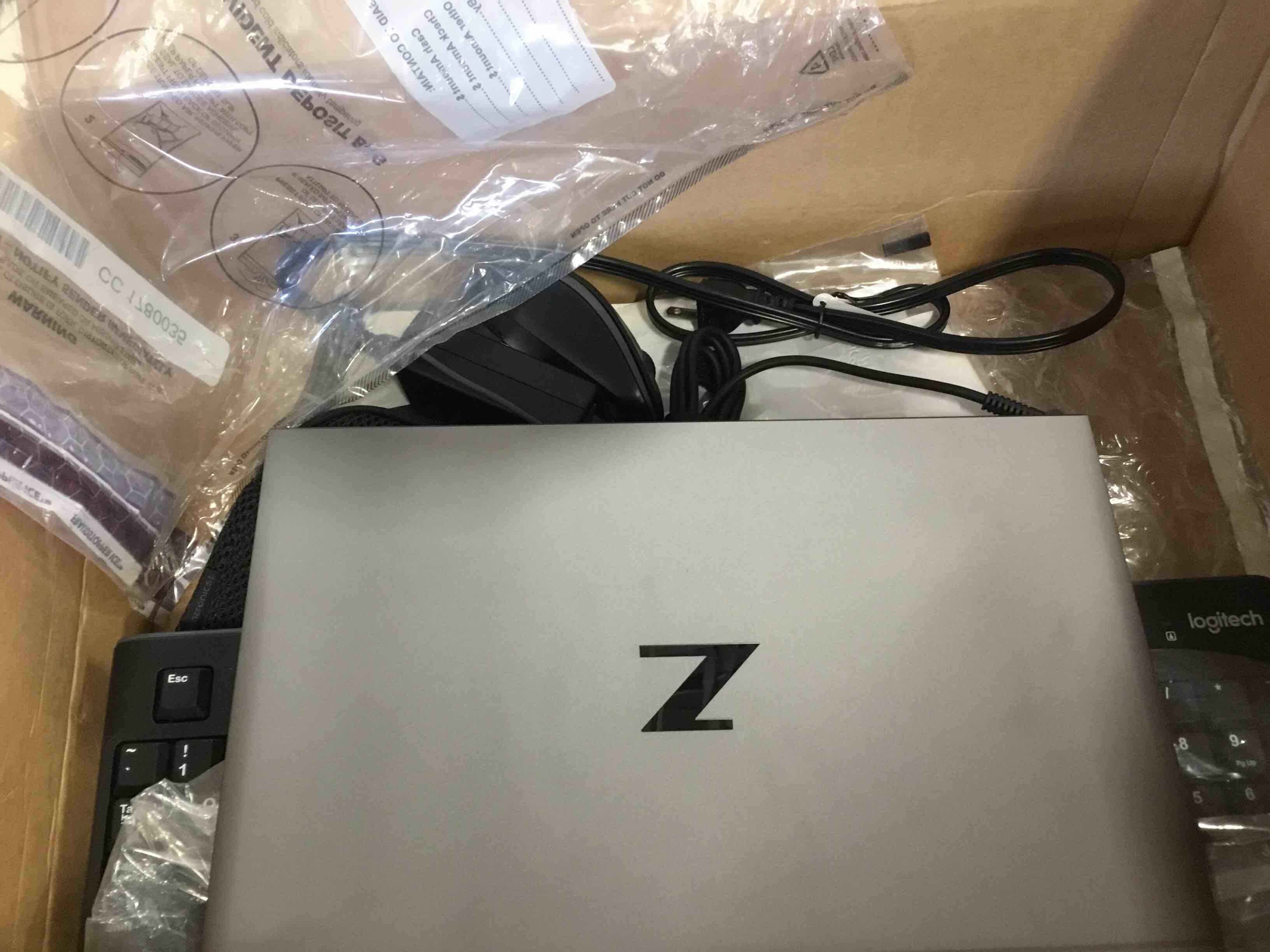 https://s3.amazonaws.com/lotting-images-prod/bidfta/PNK1281832_1736887681499.jpeg