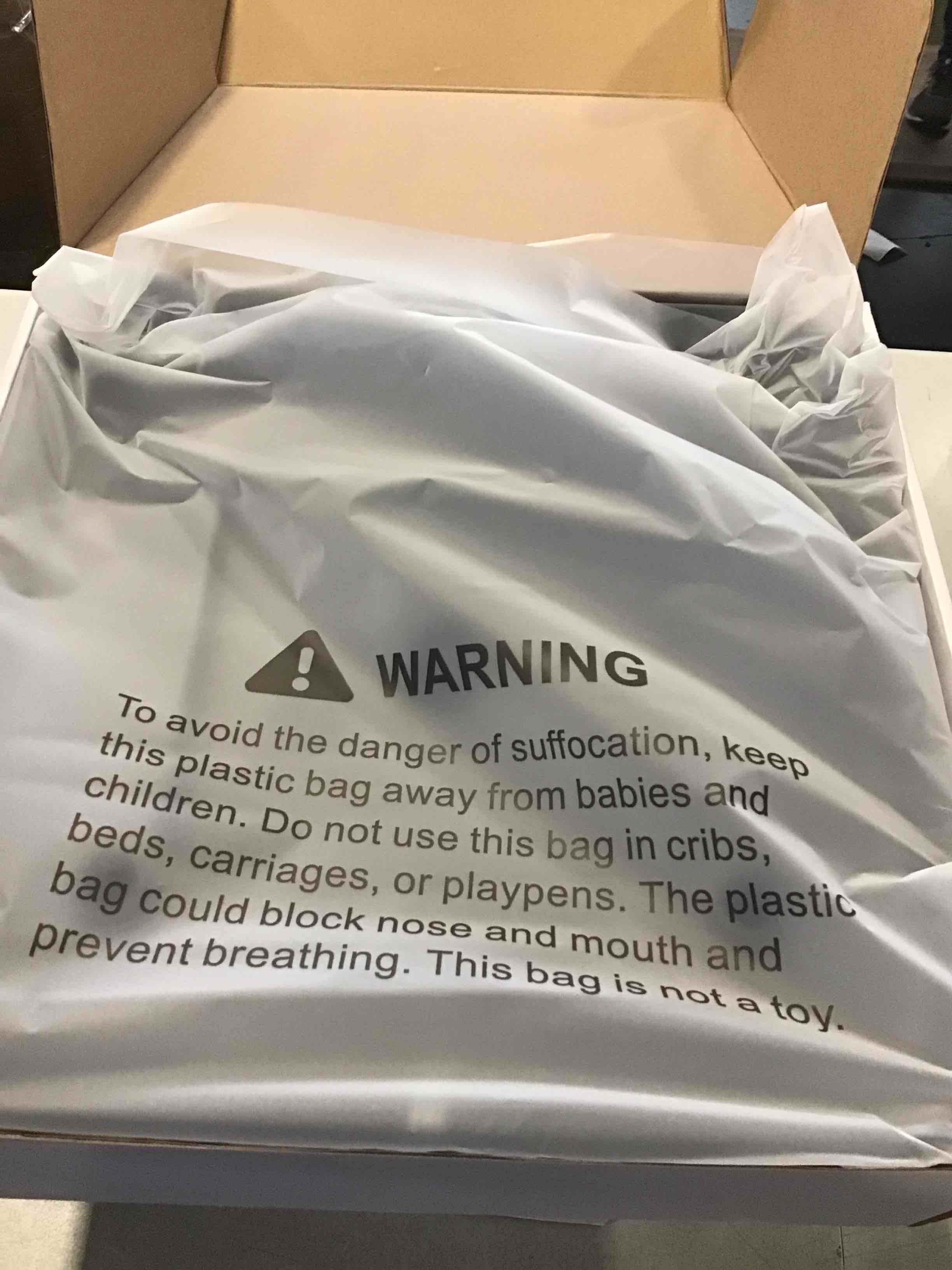 https://s3.amazonaws.com/lotting-images-prod/bidfta/PNK1282783_1734442513102.jpeg