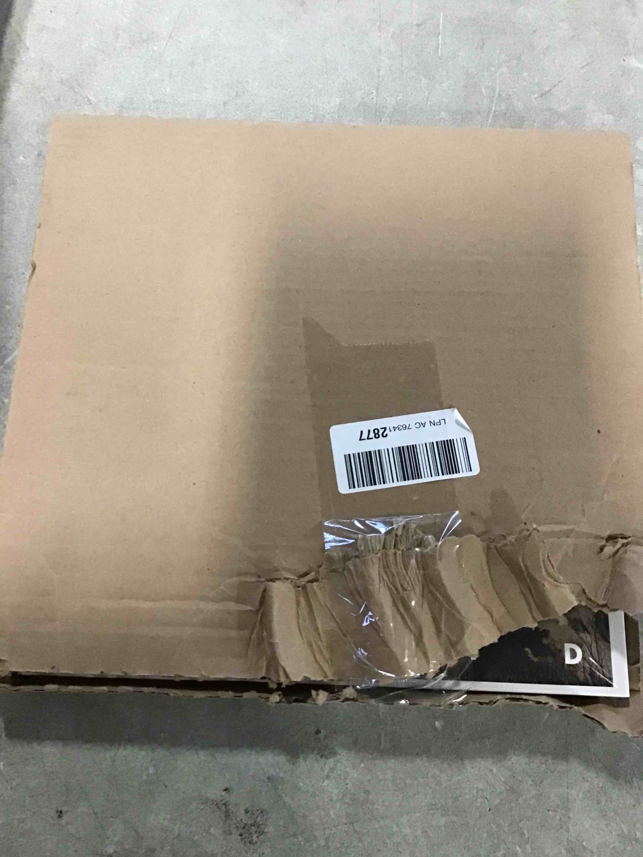 https://s3.amazonaws.com/lotting-images-prod/bidfta/PNK1285201_1733923795326.jpeg