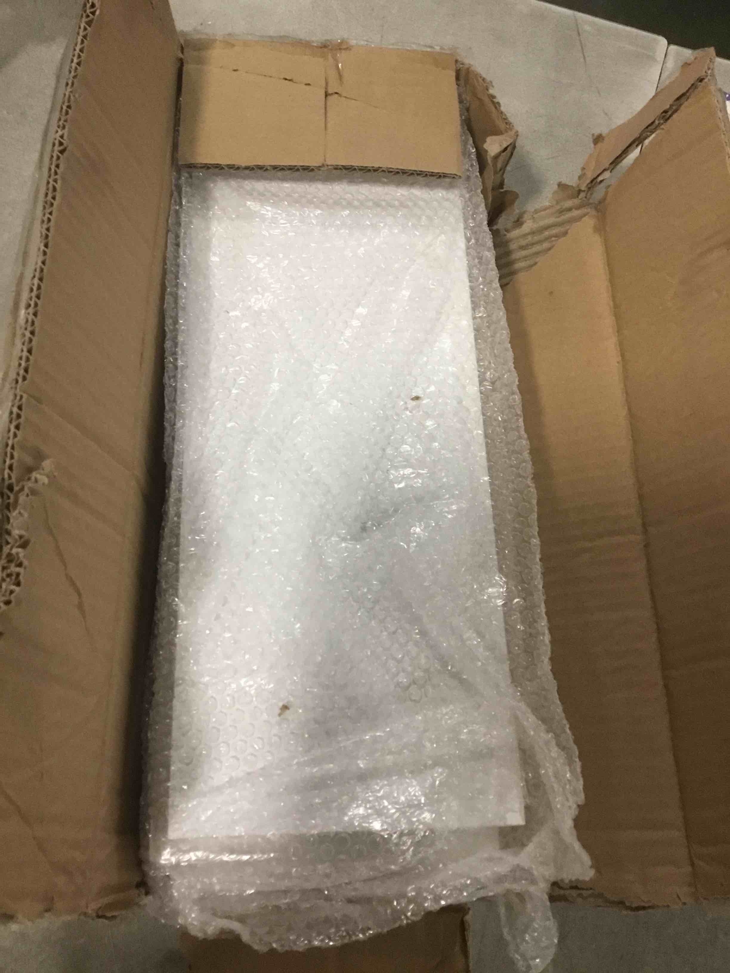 https://s3.amazonaws.com/lotting-images-prod/bidfta/PNK1285989_1734180693810.jpeg