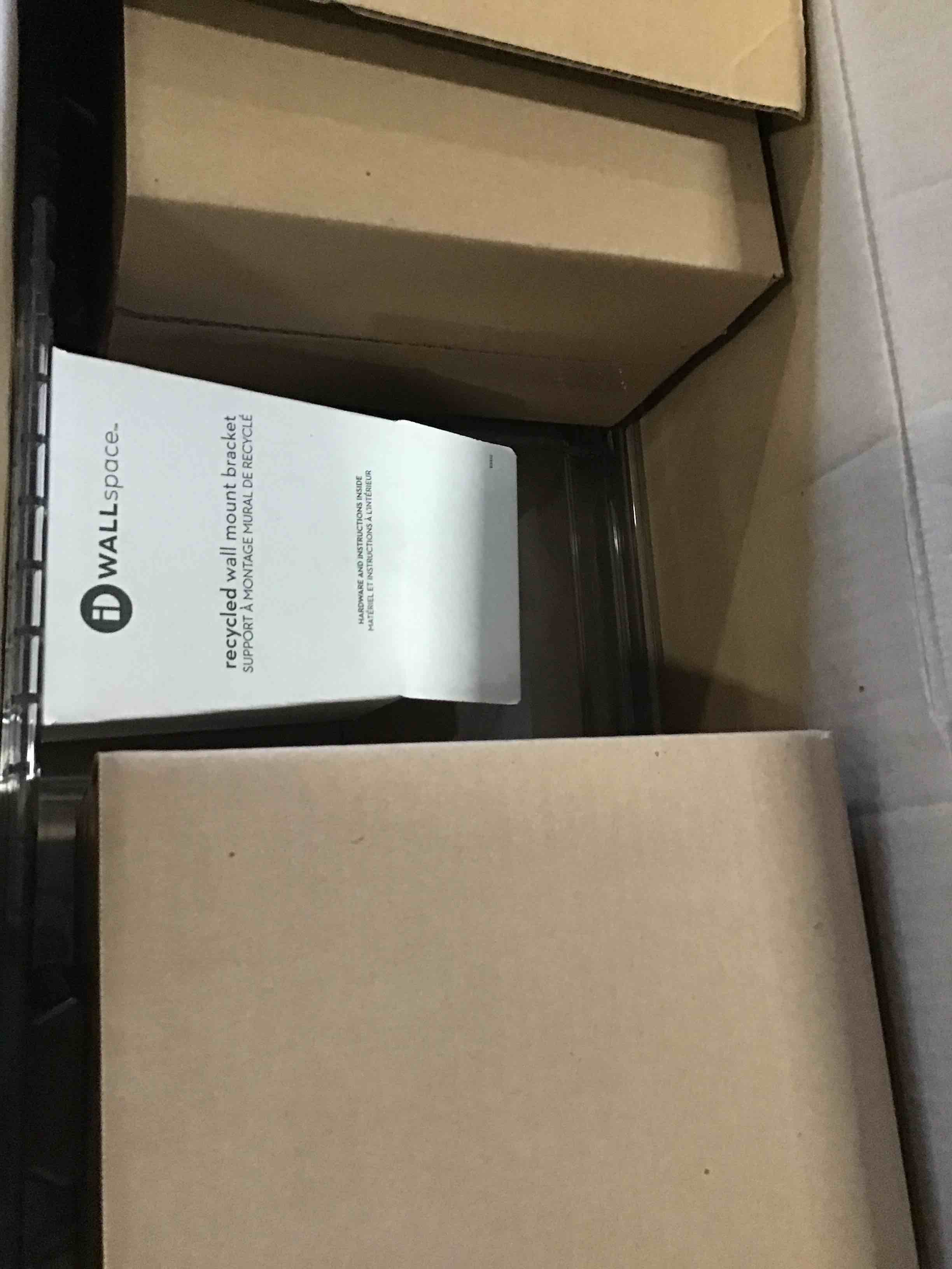 https://s3.amazonaws.com/lotting-images-prod/bidfta/PNK1286723_1734463939518.jpeg