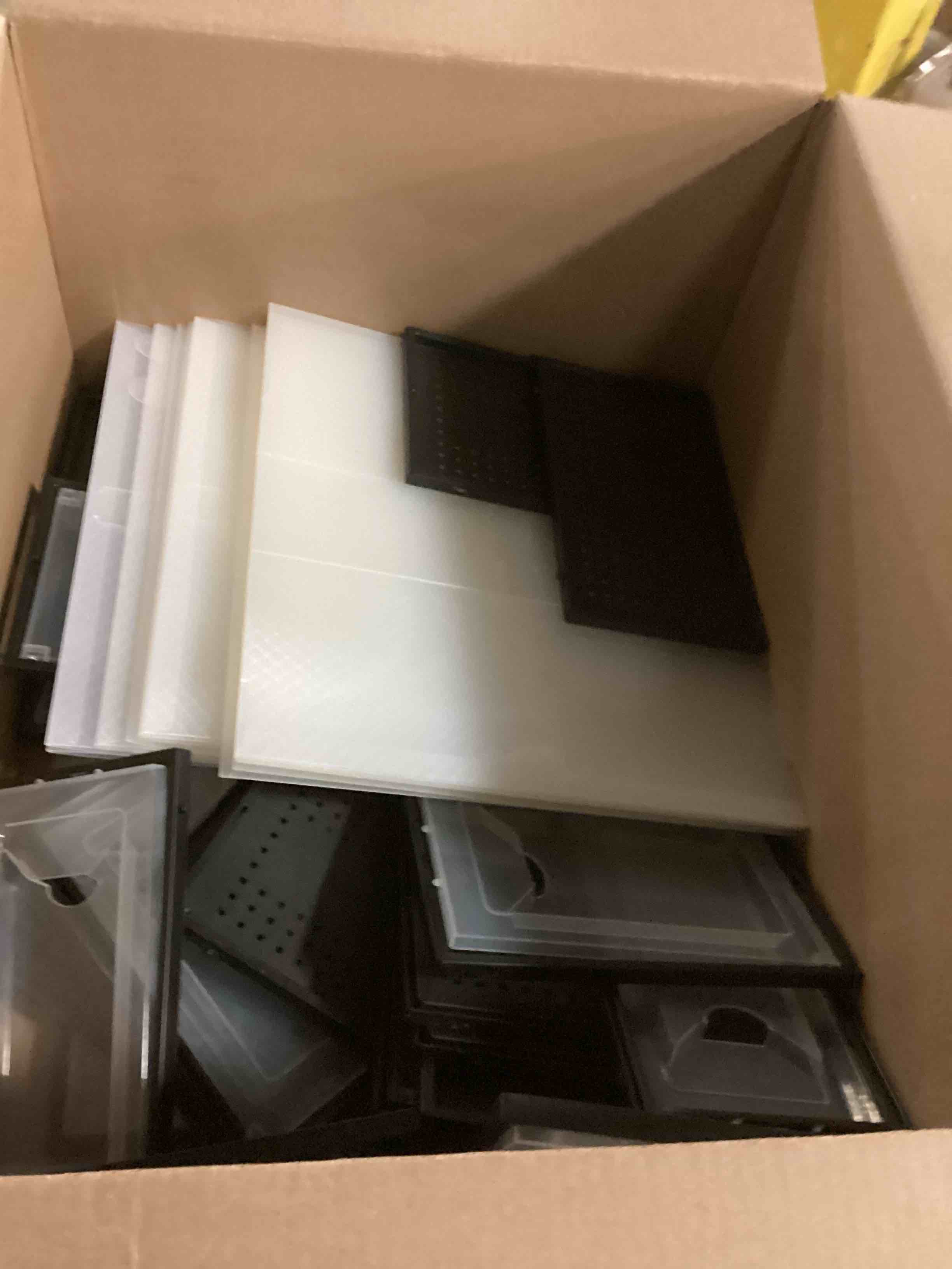 https://s3.amazonaws.com/lotting-images-prod/bidfta/PNK1289528_1740485028649.jpeg
