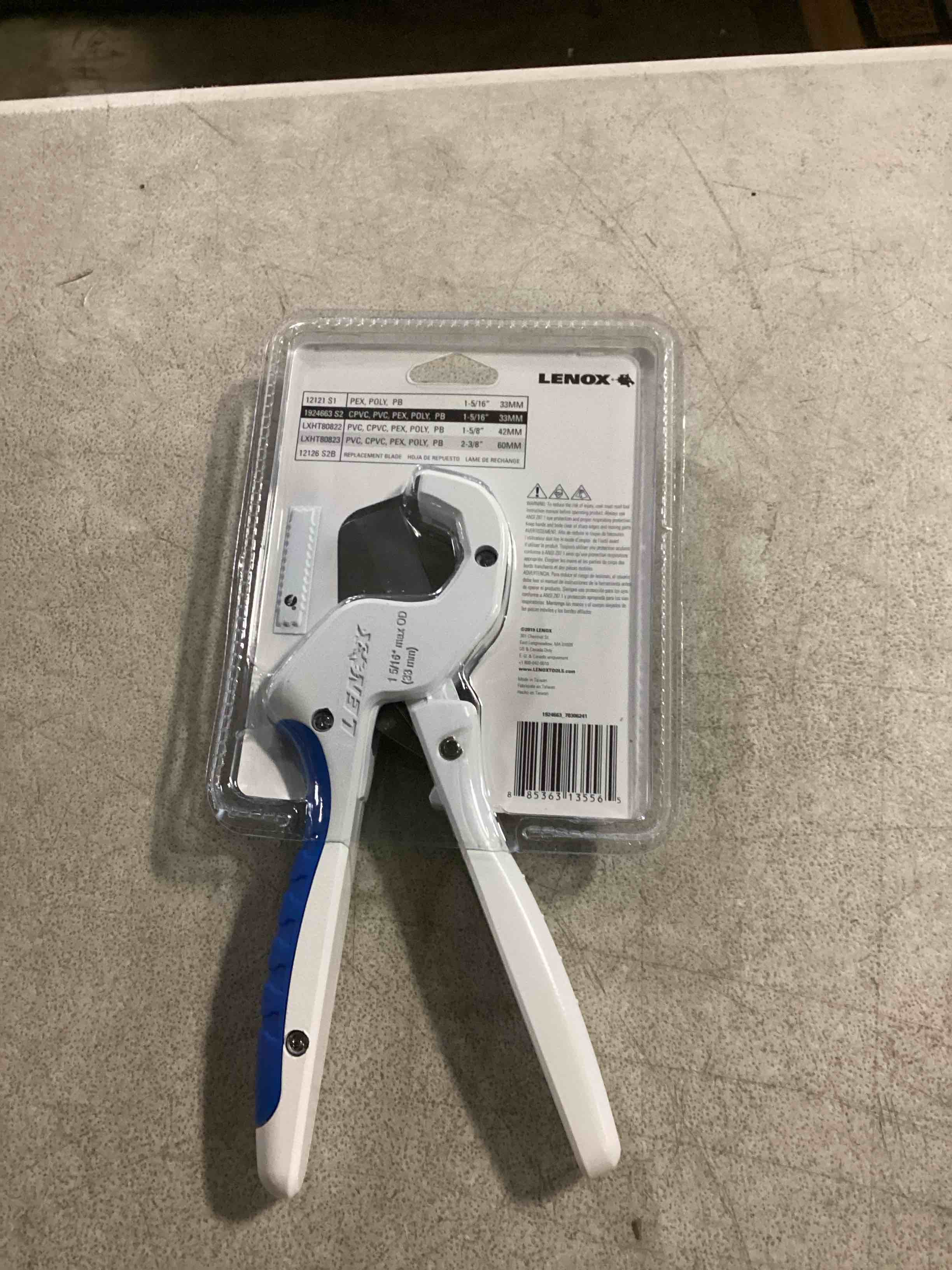 https://s3.amazonaws.com/lotting-images-prod/bidfta/PNK1289639_1740498617745.jpeg