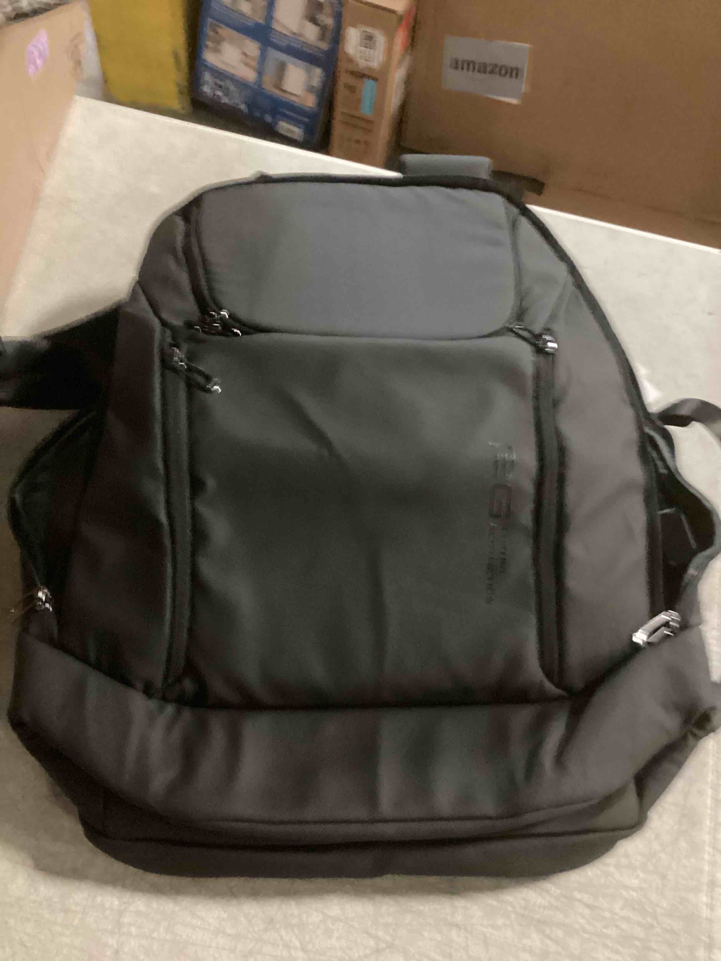 https://s3.amazonaws.com/lotting-images-prod/bidfta/PNK1289980_1740659940365.jpeg