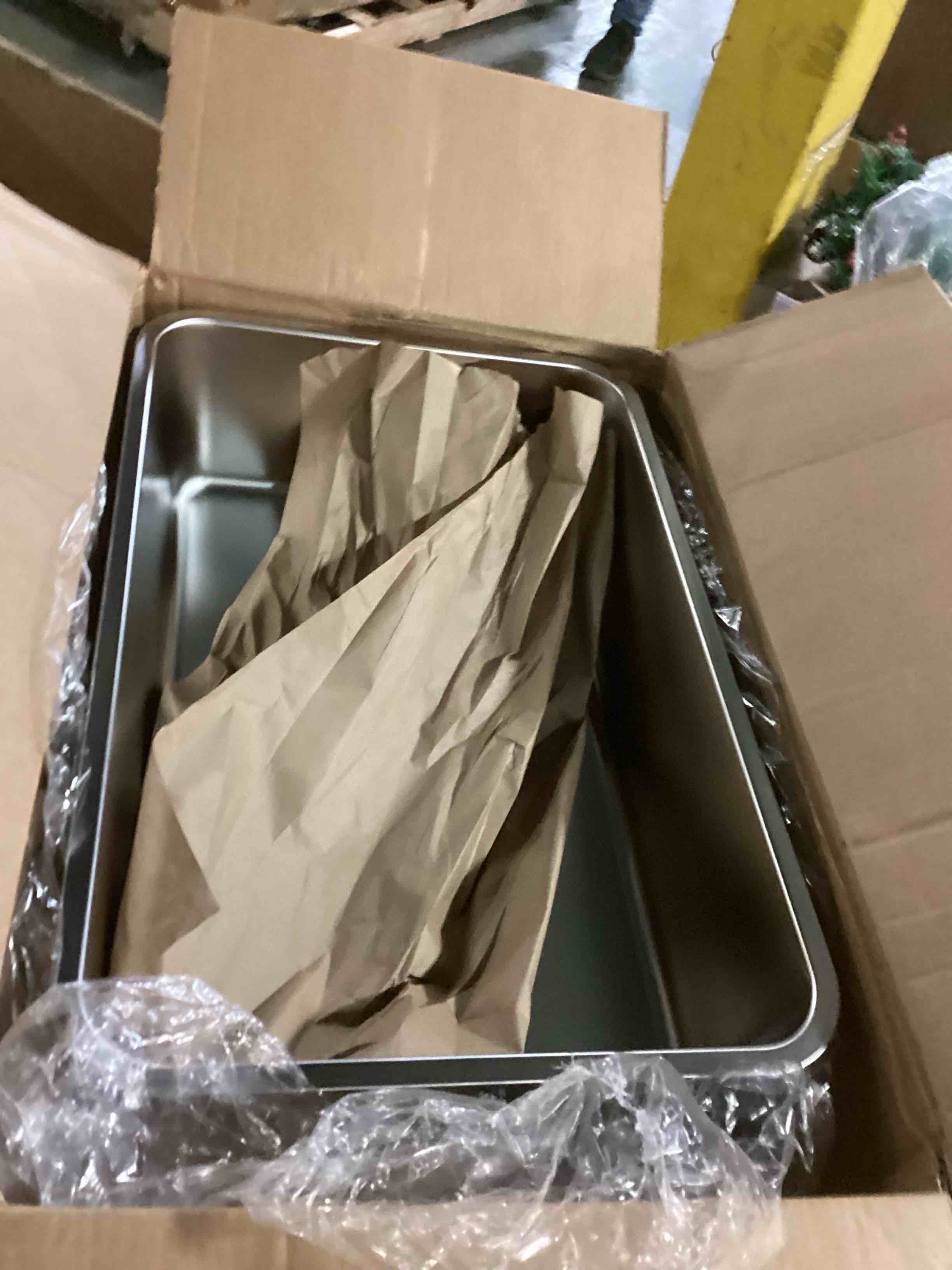 https://s3.amazonaws.com/lotting-images-prod/bidfta/PNK1289984_1740660570325.jpeg