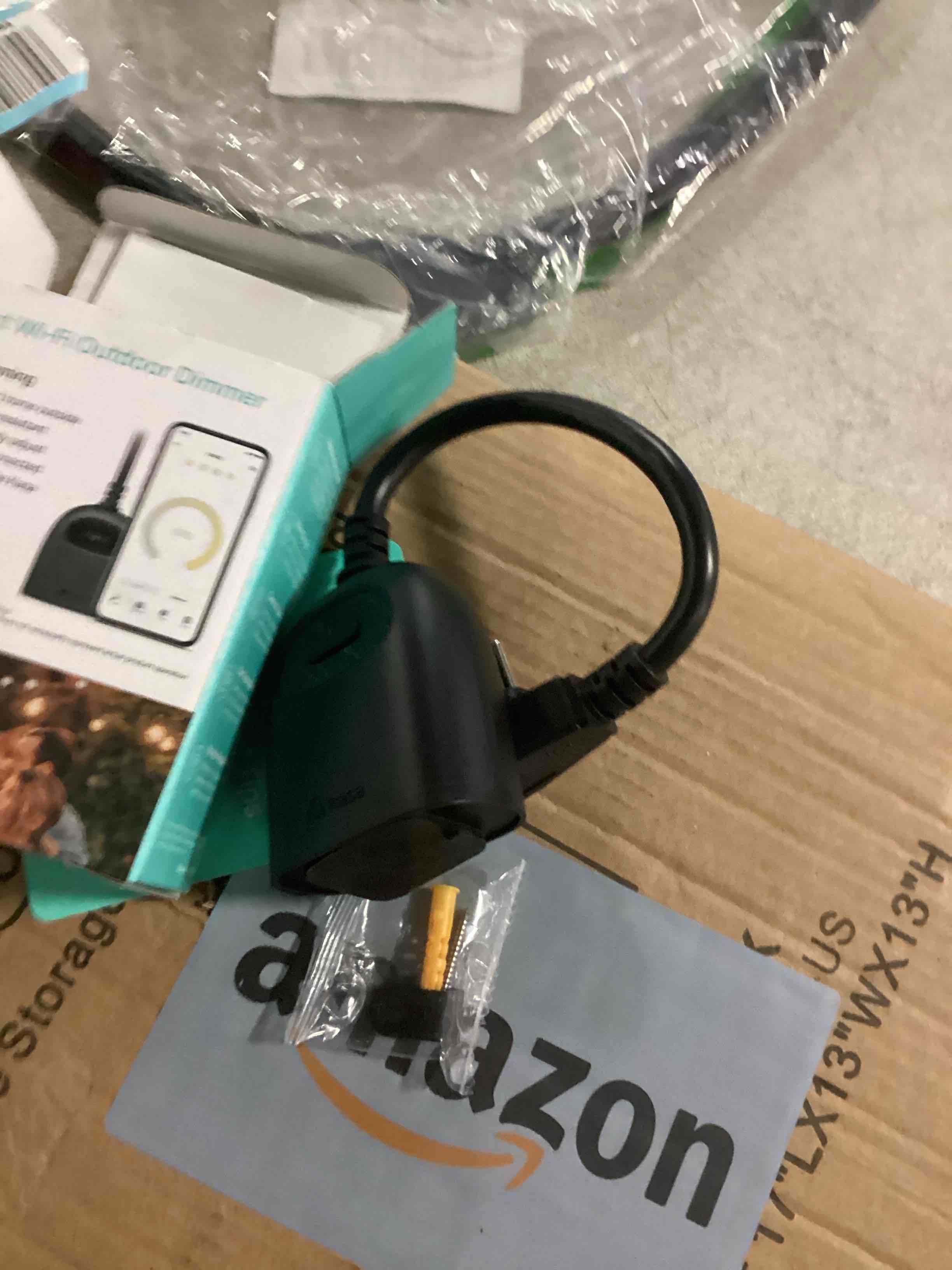 https://s3.amazonaws.com/lotting-images-prod/bidfta/PNK1290976_1741268609759.jpeg