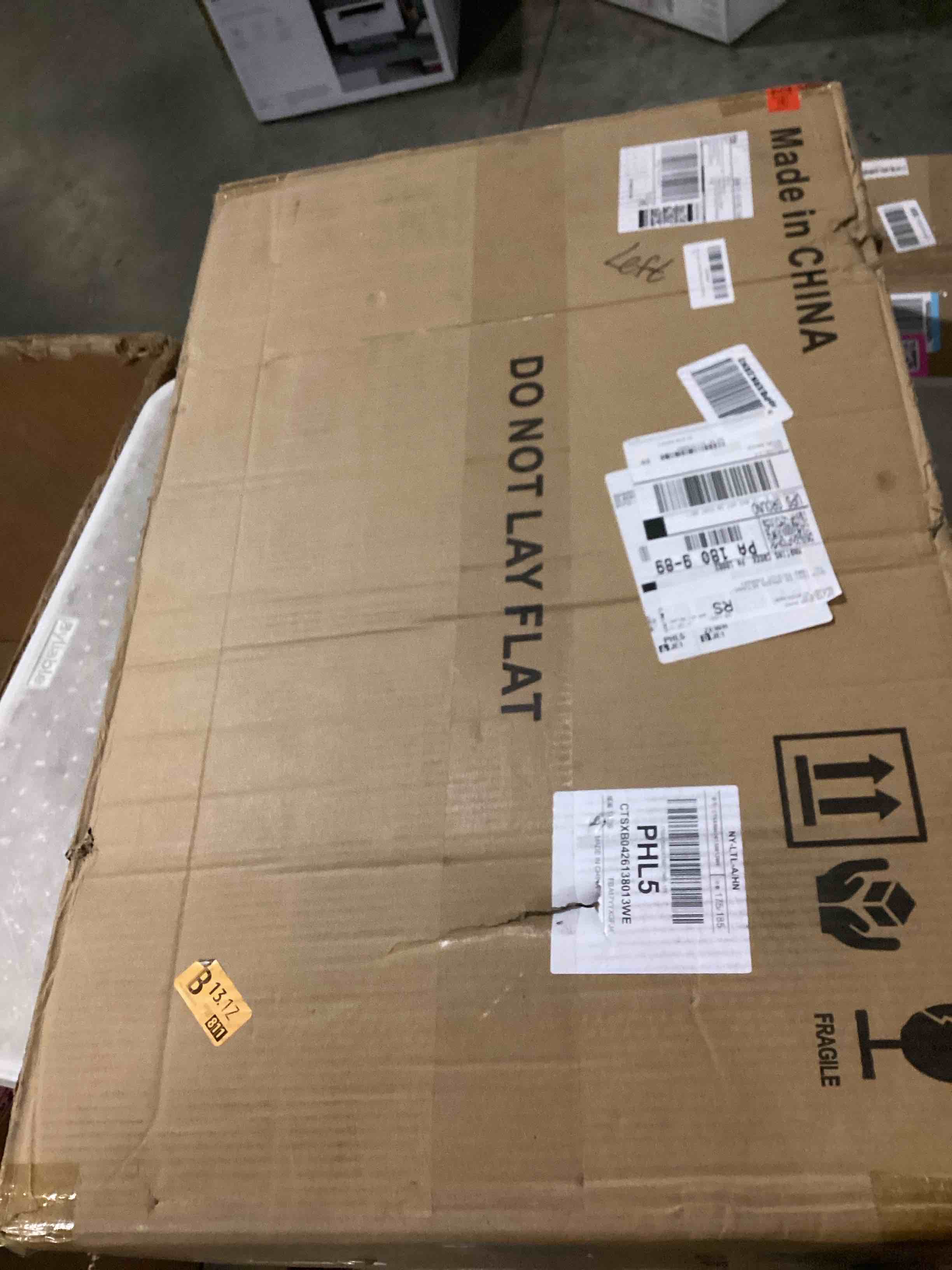 https://s3.amazonaws.com/lotting-images-prod/bidfta/PNK1293244_1740757328445.jpeg
