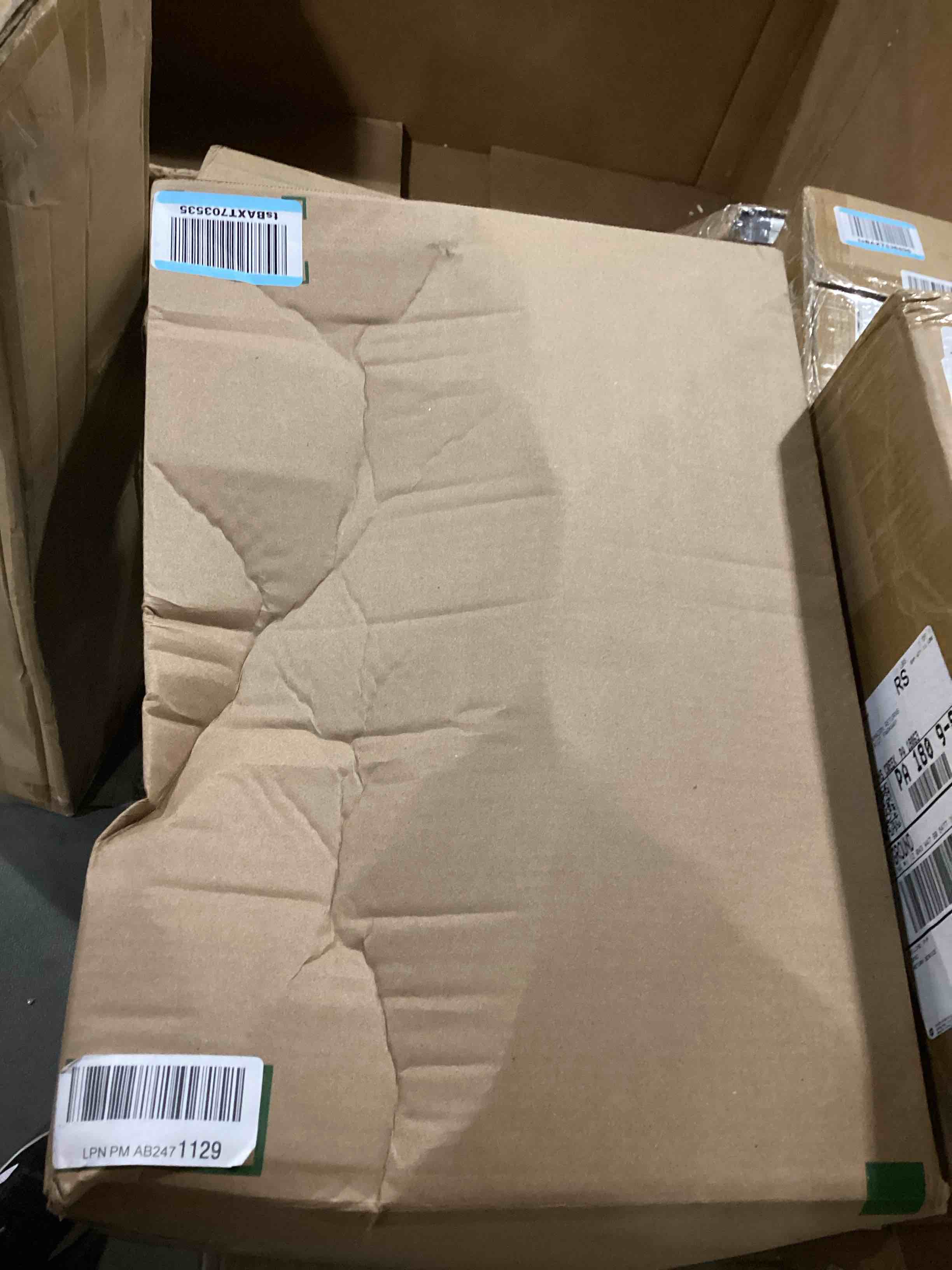 https://s3.amazonaws.com/lotting-images-prod/bidfta/PNK1293256_1740759999187.jpeg