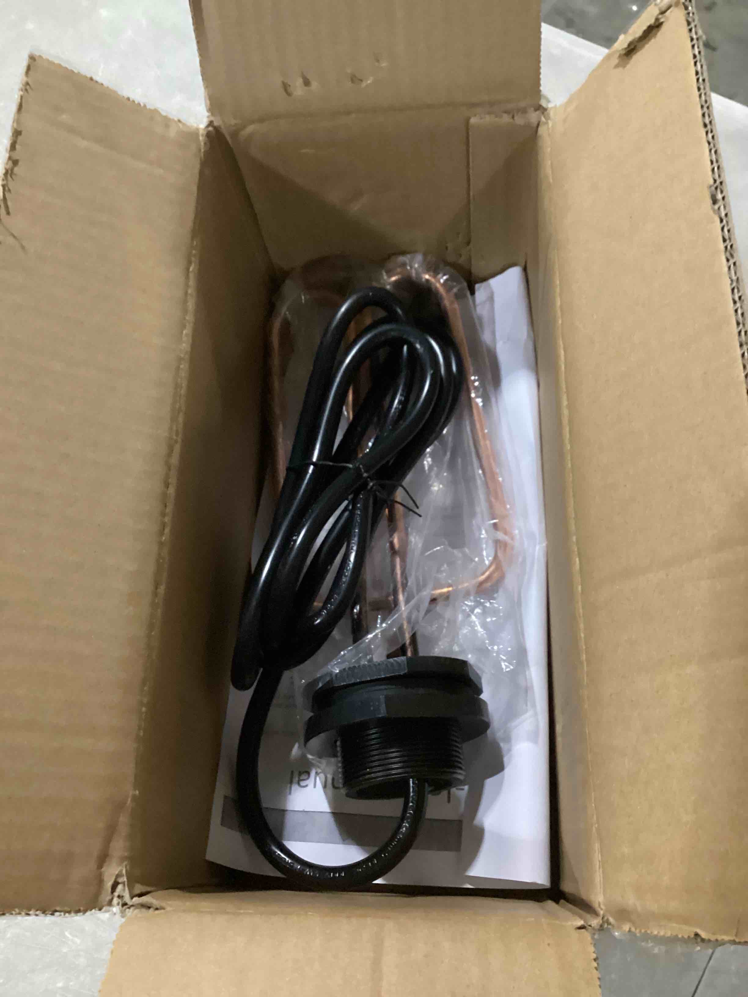 https://s3.amazonaws.com/lotting-images-prod/bidfta/PNK1293671_1741181896564.jpeg