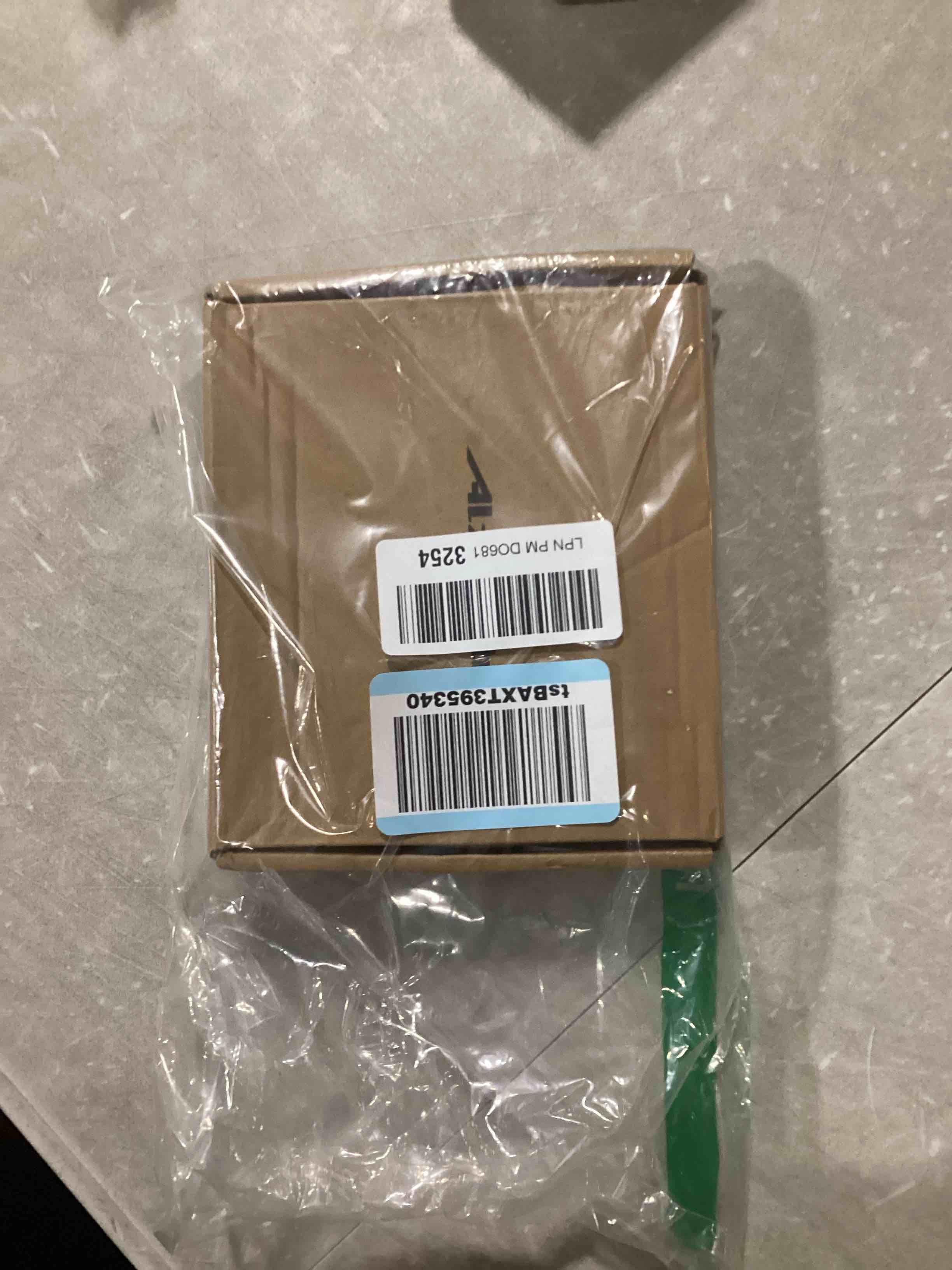 https://s3.amazonaws.com/lotting-images-prod/bidfta/PNK1293869_1741265072517.jpeg