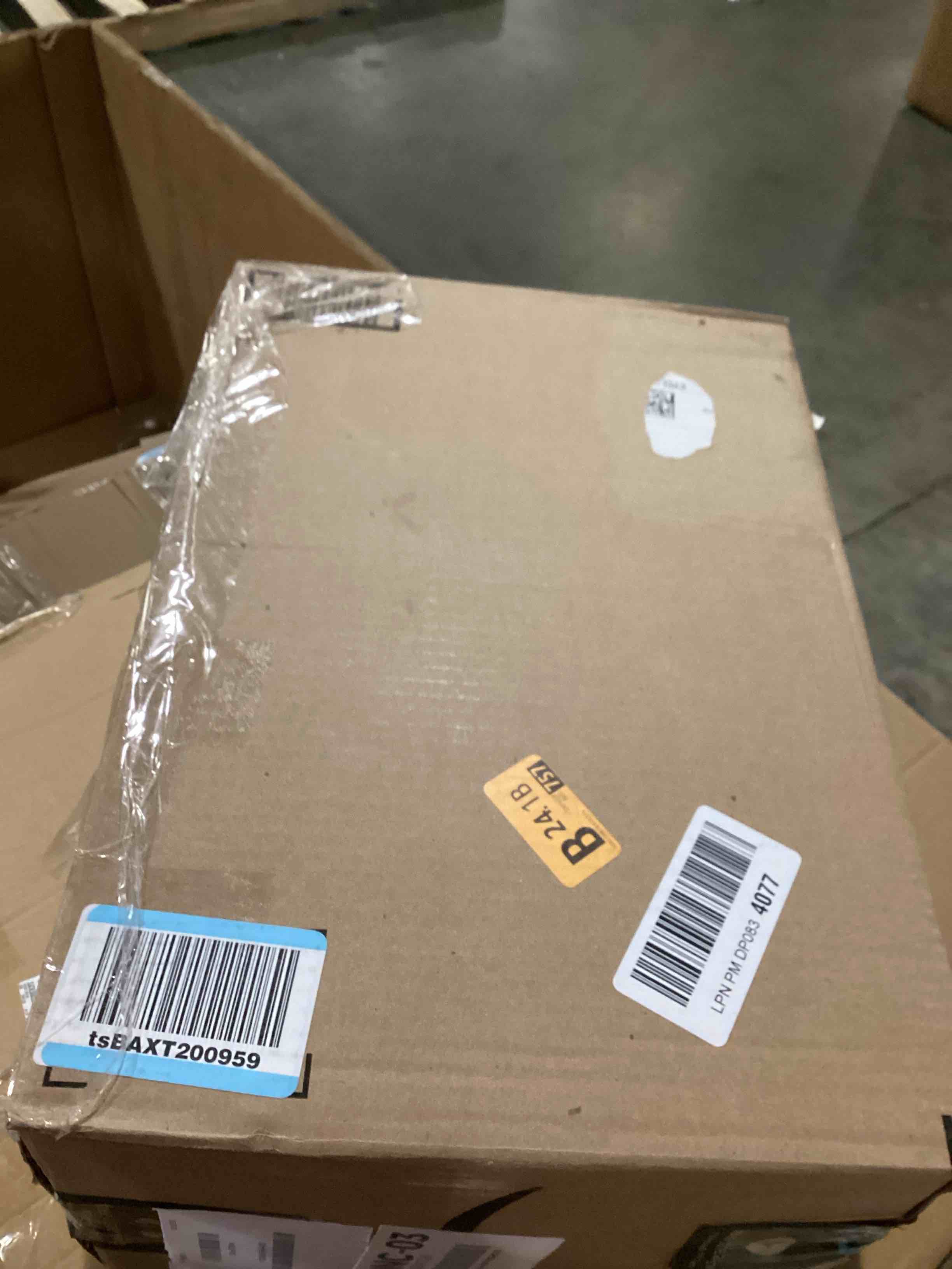 https://s3.amazonaws.com/lotting-images-prod/bidfta/PNK1293918_1741274663488.jpeg