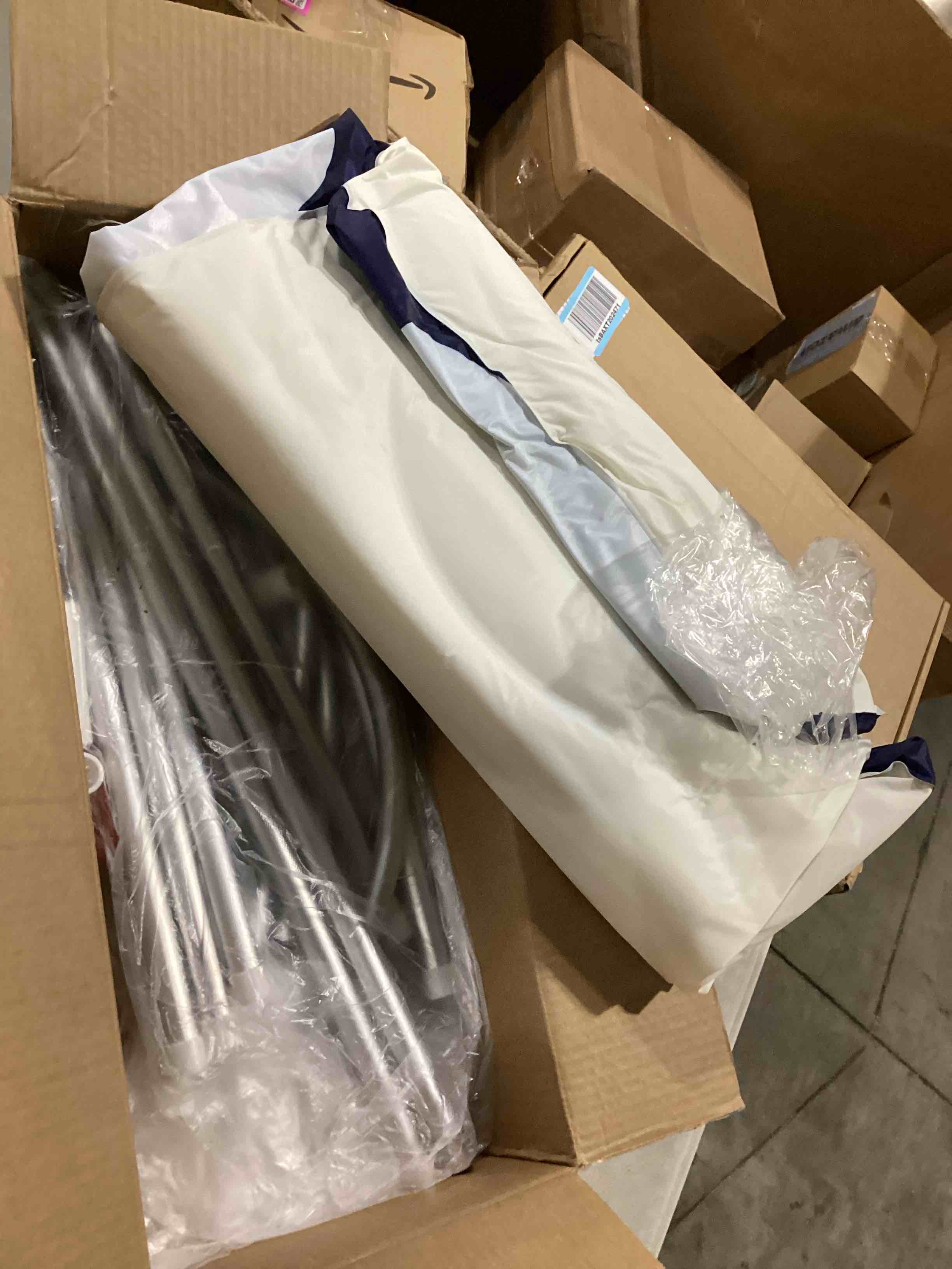 https://s3.amazonaws.com/lotting-images-prod/bidfta/PNK1293925_1741277805223.jpeg