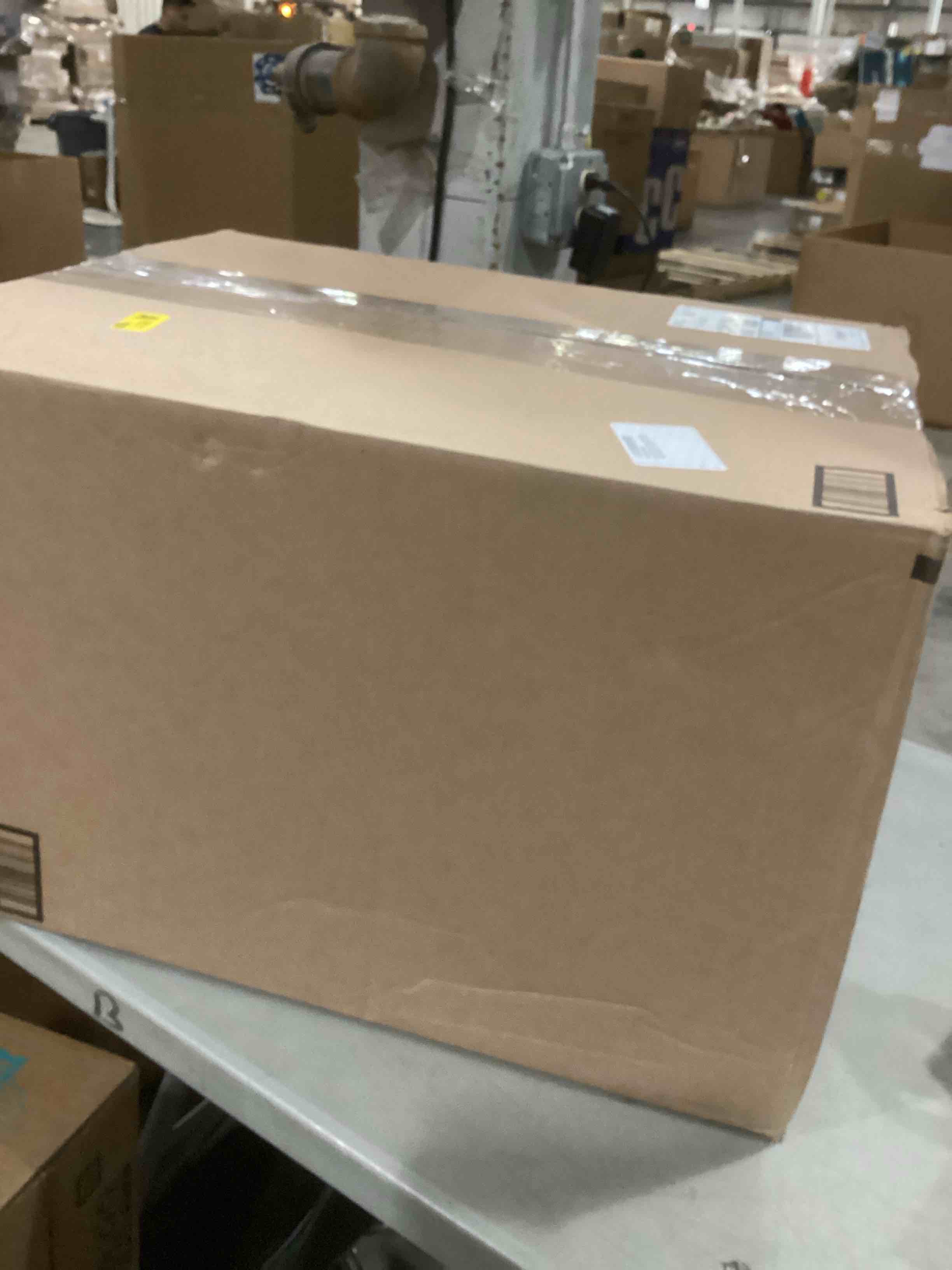 https://s3.amazonaws.com/lotting-images-prod/bidfta/PNK1294673_1743514827730.jpeg