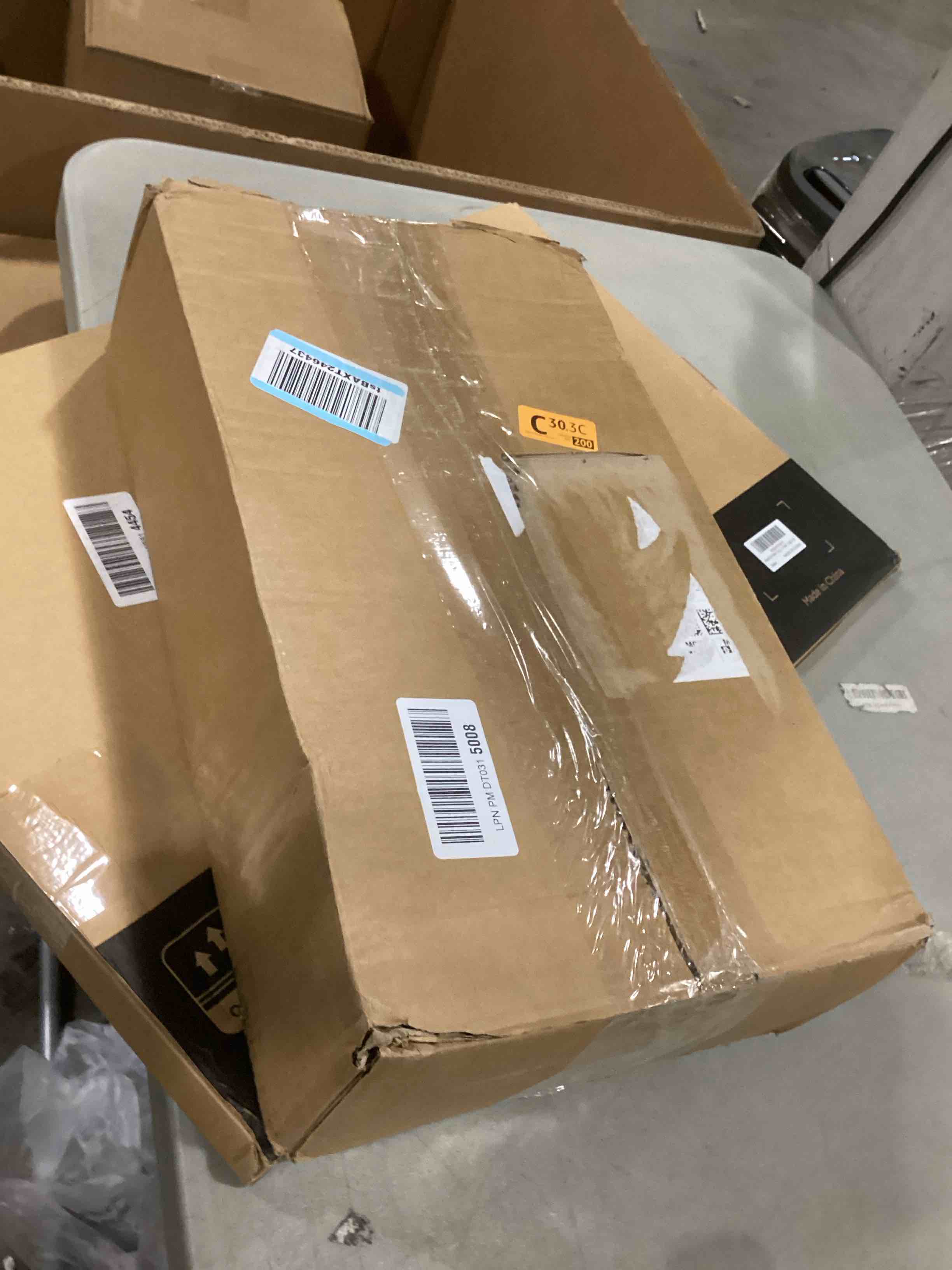 https://s3.amazonaws.com/lotting-images-prod/bidfta/PNK1294730_1743526750347.jpeg