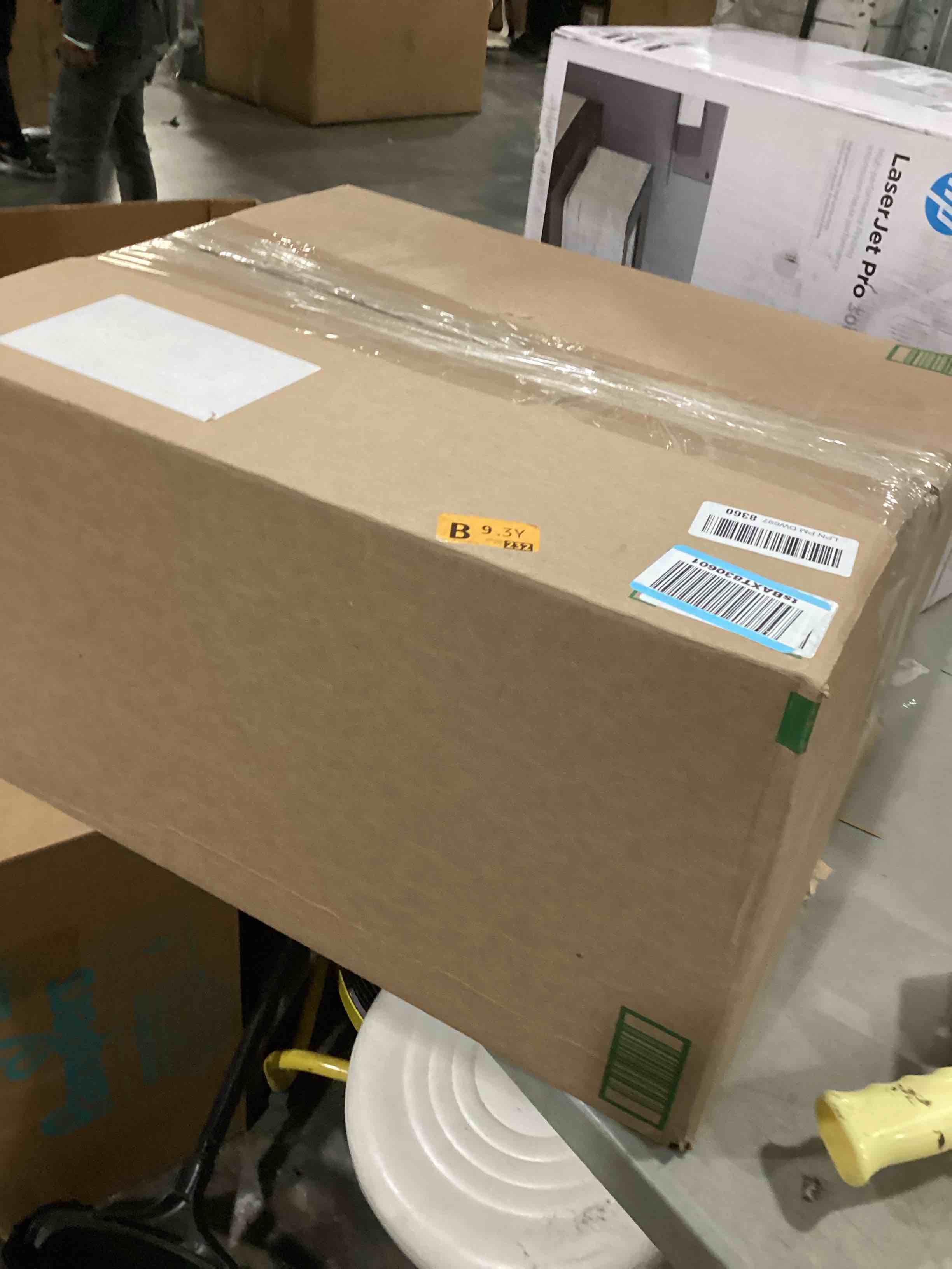 https://s3.amazonaws.com/lotting-images-prod/bidfta/PNK1295290_1743785185837.jpeg
