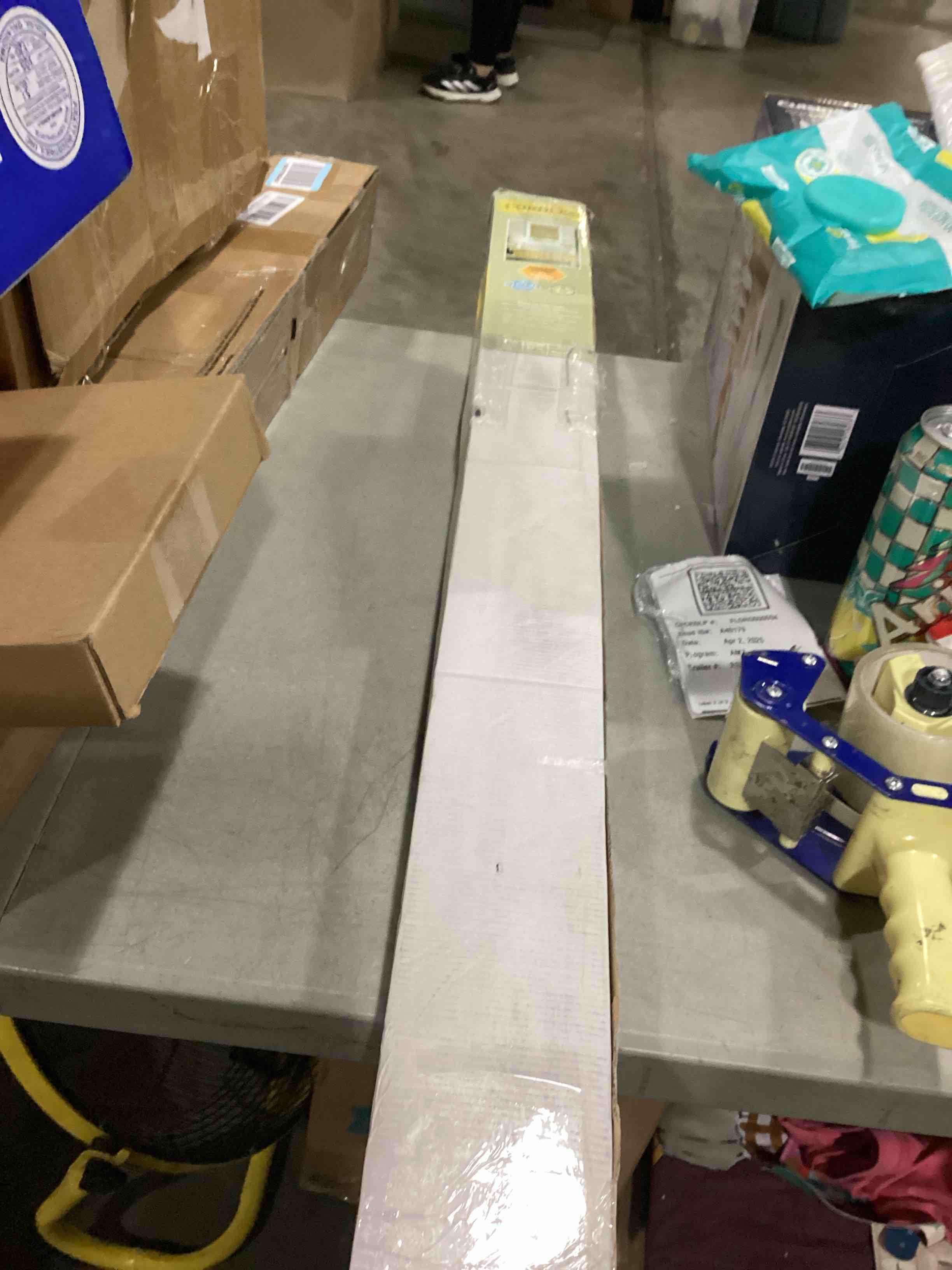 https://s3.amazonaws.com/lotting-images-prod/bidfta/PNK1295410_1744031669286.jpeg