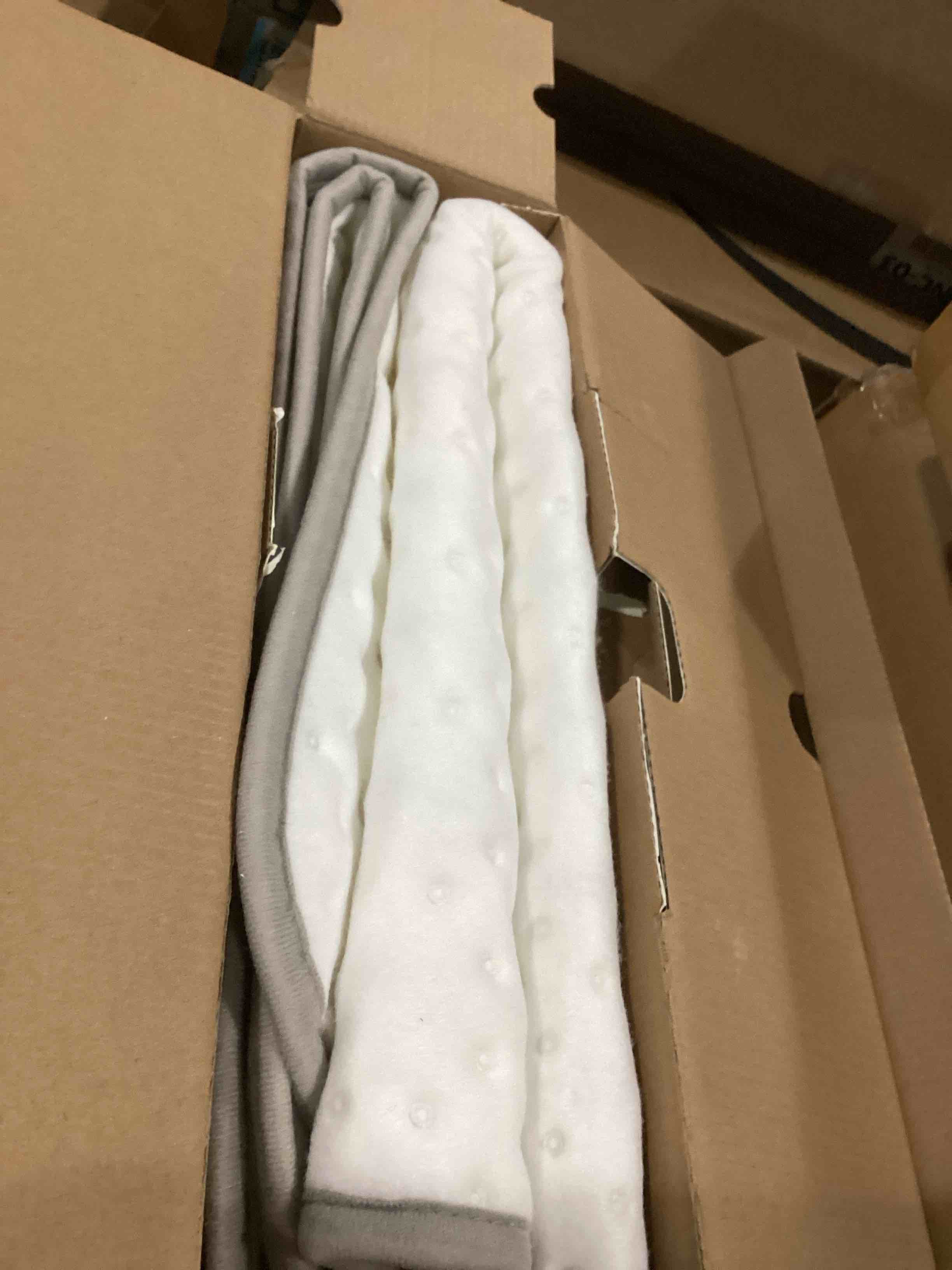https://s3.amazonaws.com/lotting-images-prod/bidfta/PNK1295415_1744032089900.jpeg