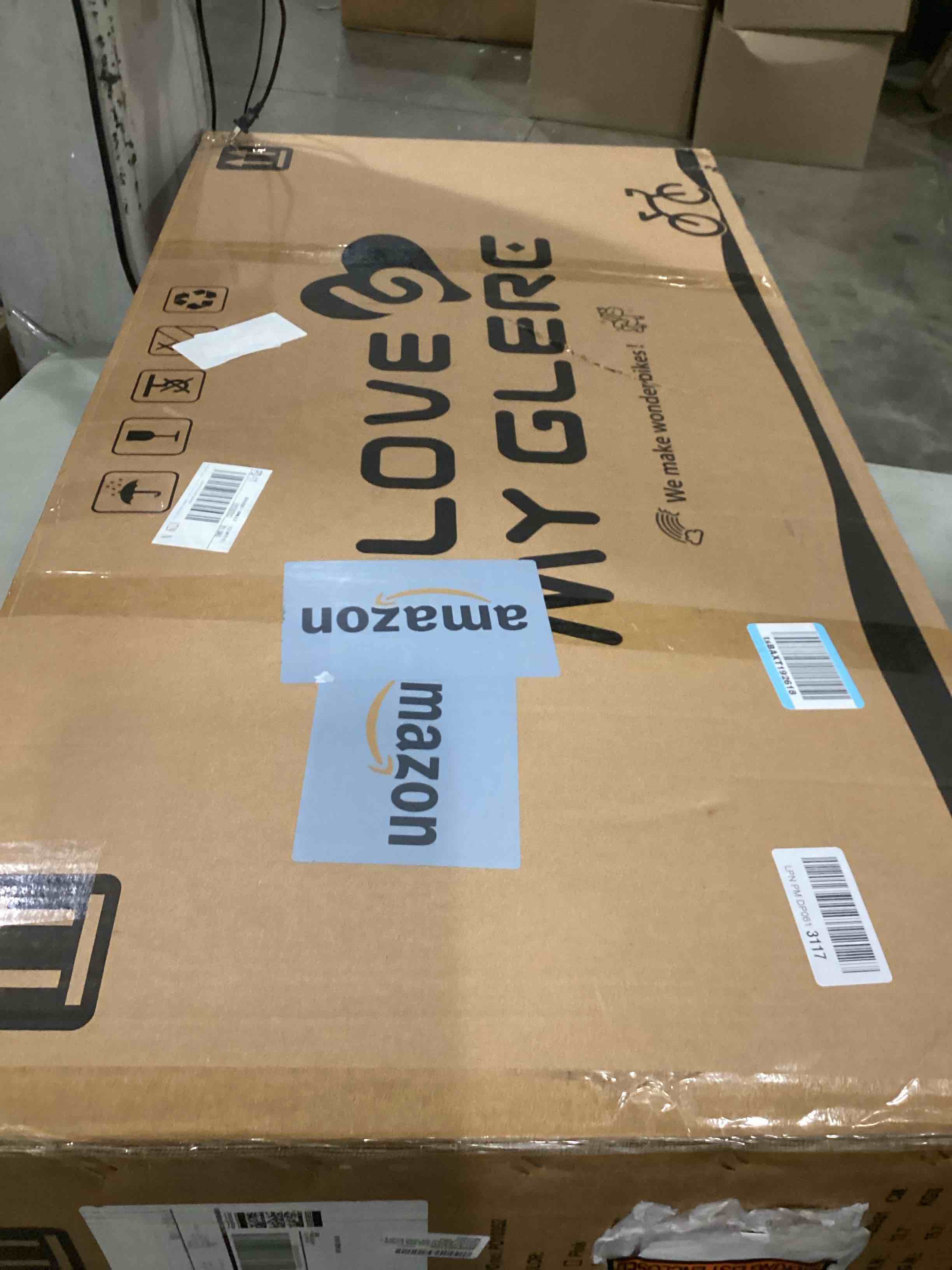 https://s3.amazonaws.com/lotting-images-prod/bidfta/PNK1296098_1744638412686.jpeg