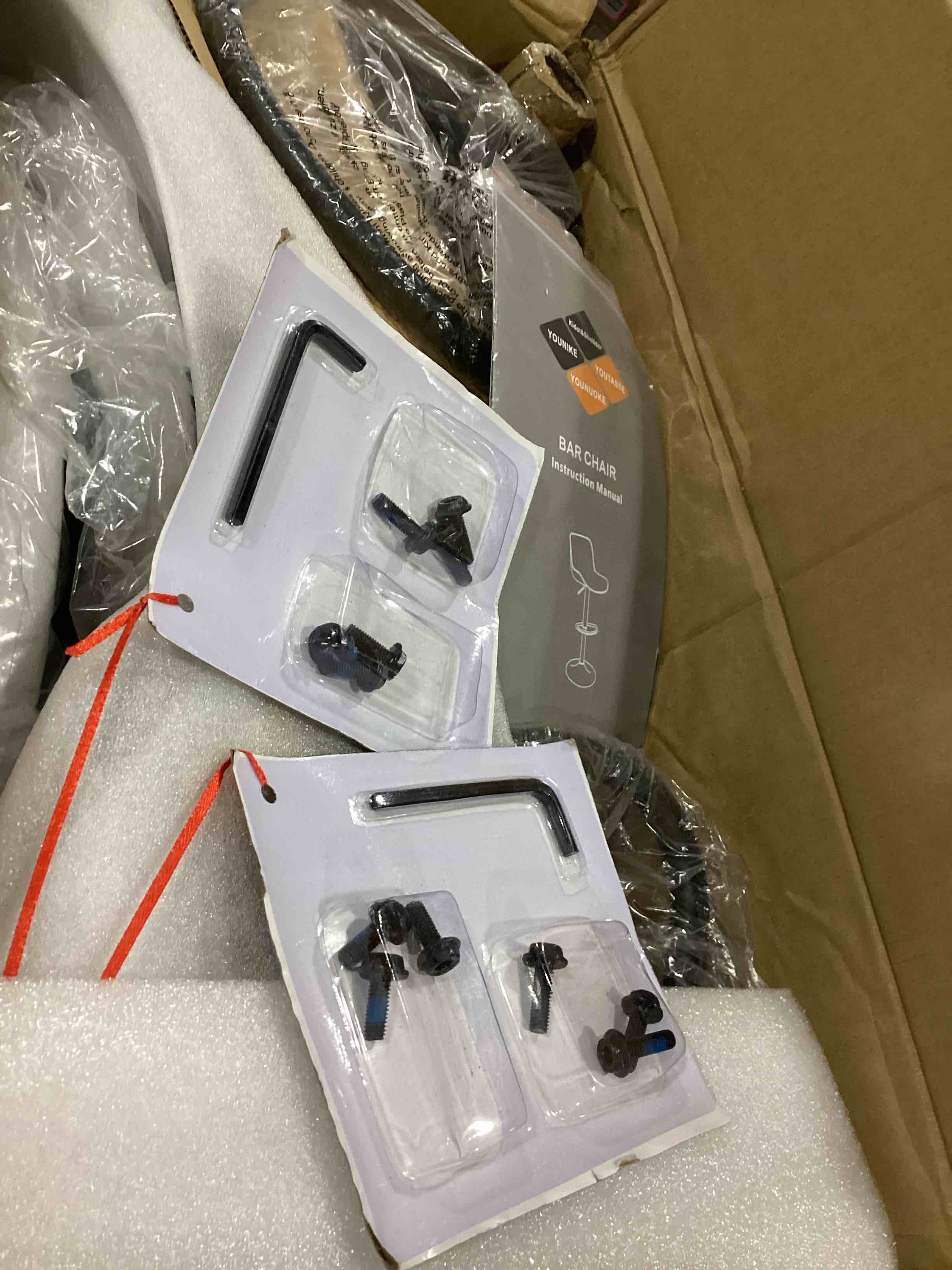 https://s3.amazonaws.com/lotting-images-prod/bidfta/PNK1296305_1744729608063.jpeg