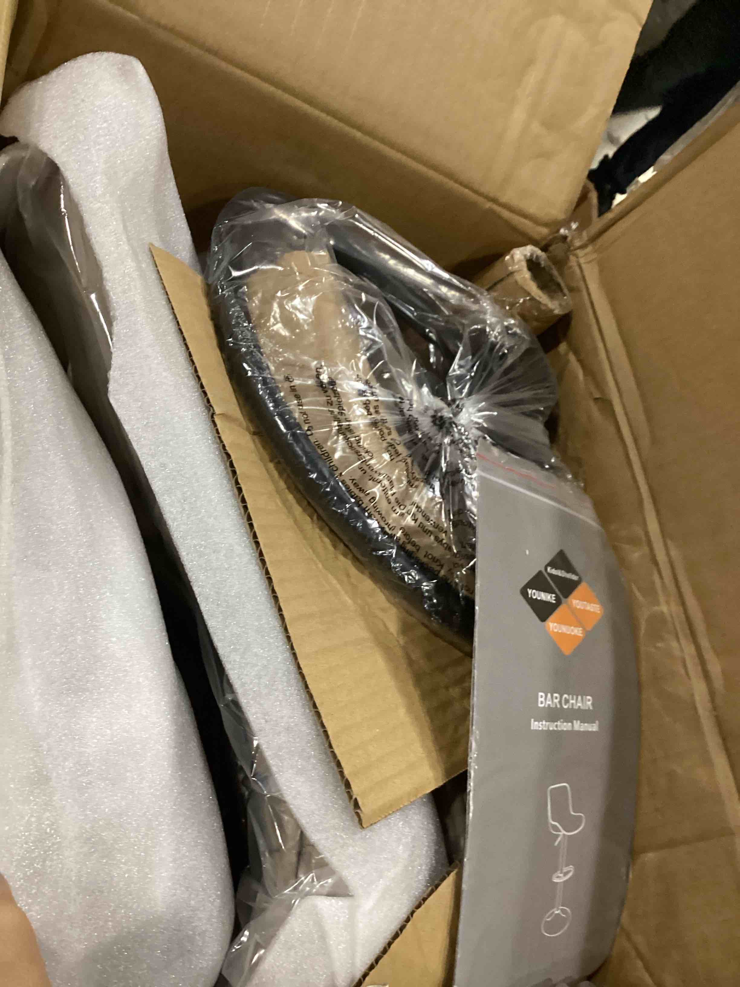 https://s3.amazonaws.com/lotting-images-prod/bidfta/PNK1296305_1744729610590.jpeg