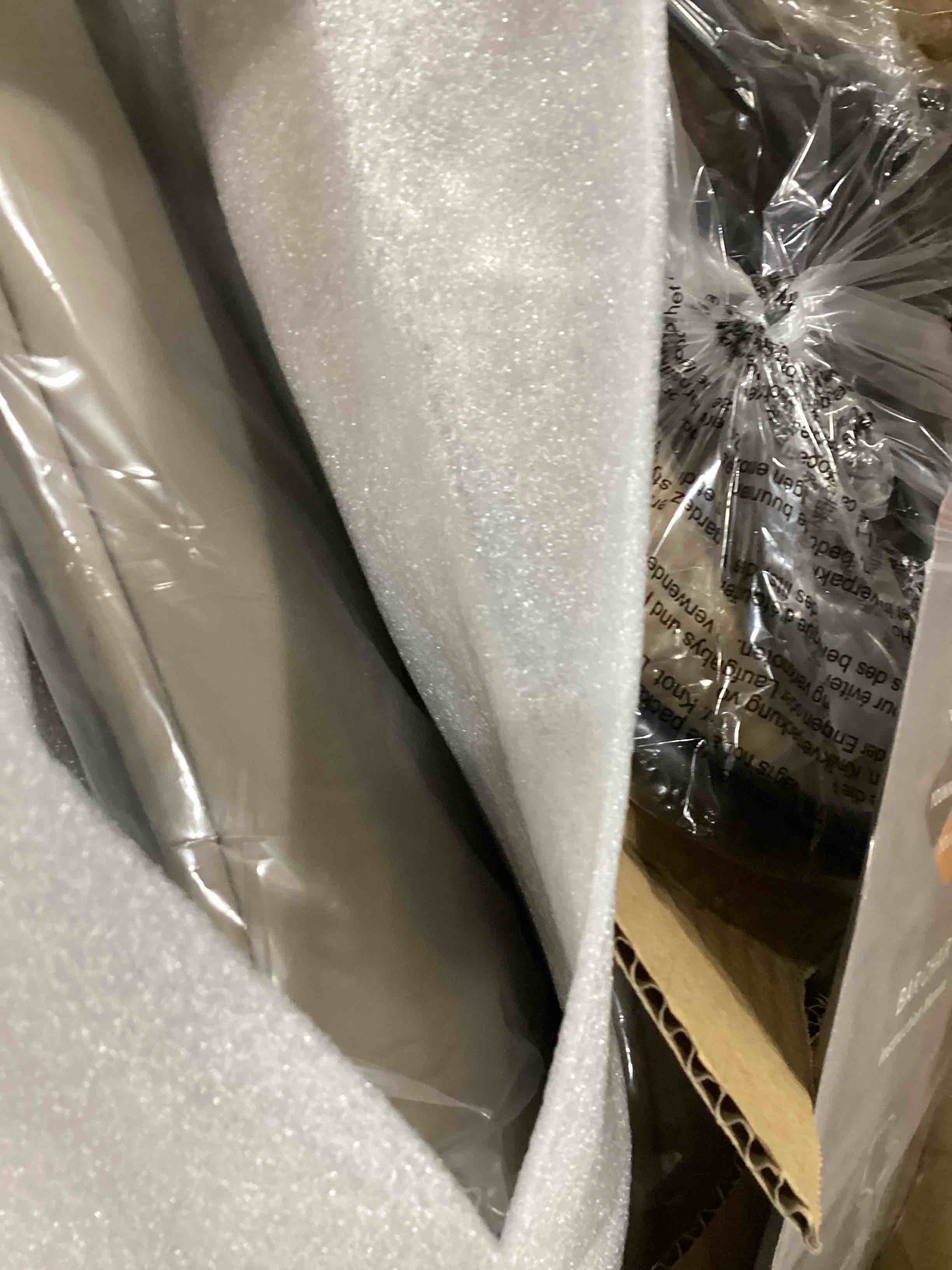 https://s3.amazonaws.com/lotting-images-prod/bidfta/PNK1296305_1744729620591.jpeg