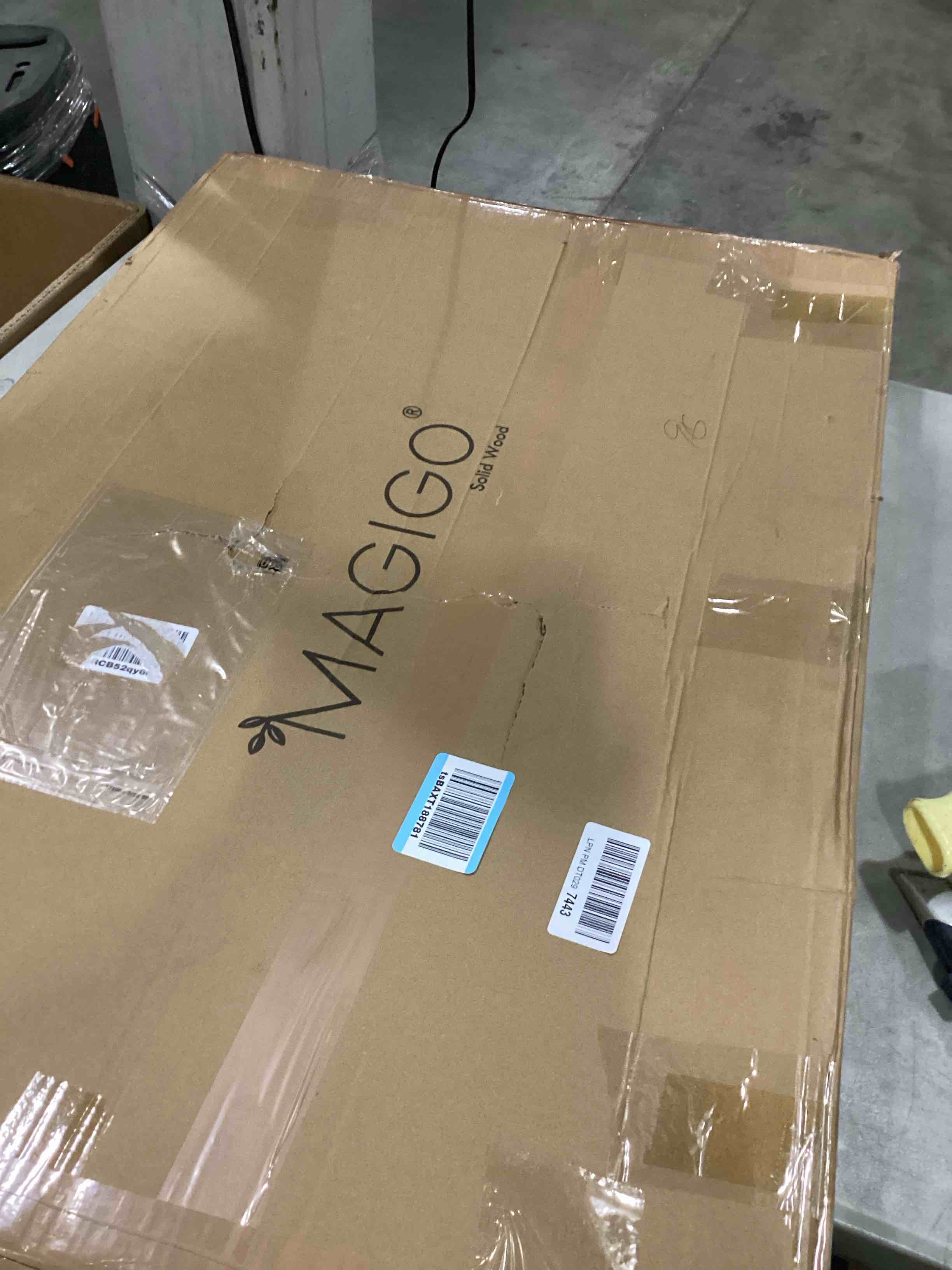 https://s3.amazonaws.com/lotting-images-prod/bidfta/PNK1296342_1744736651983.jpeg