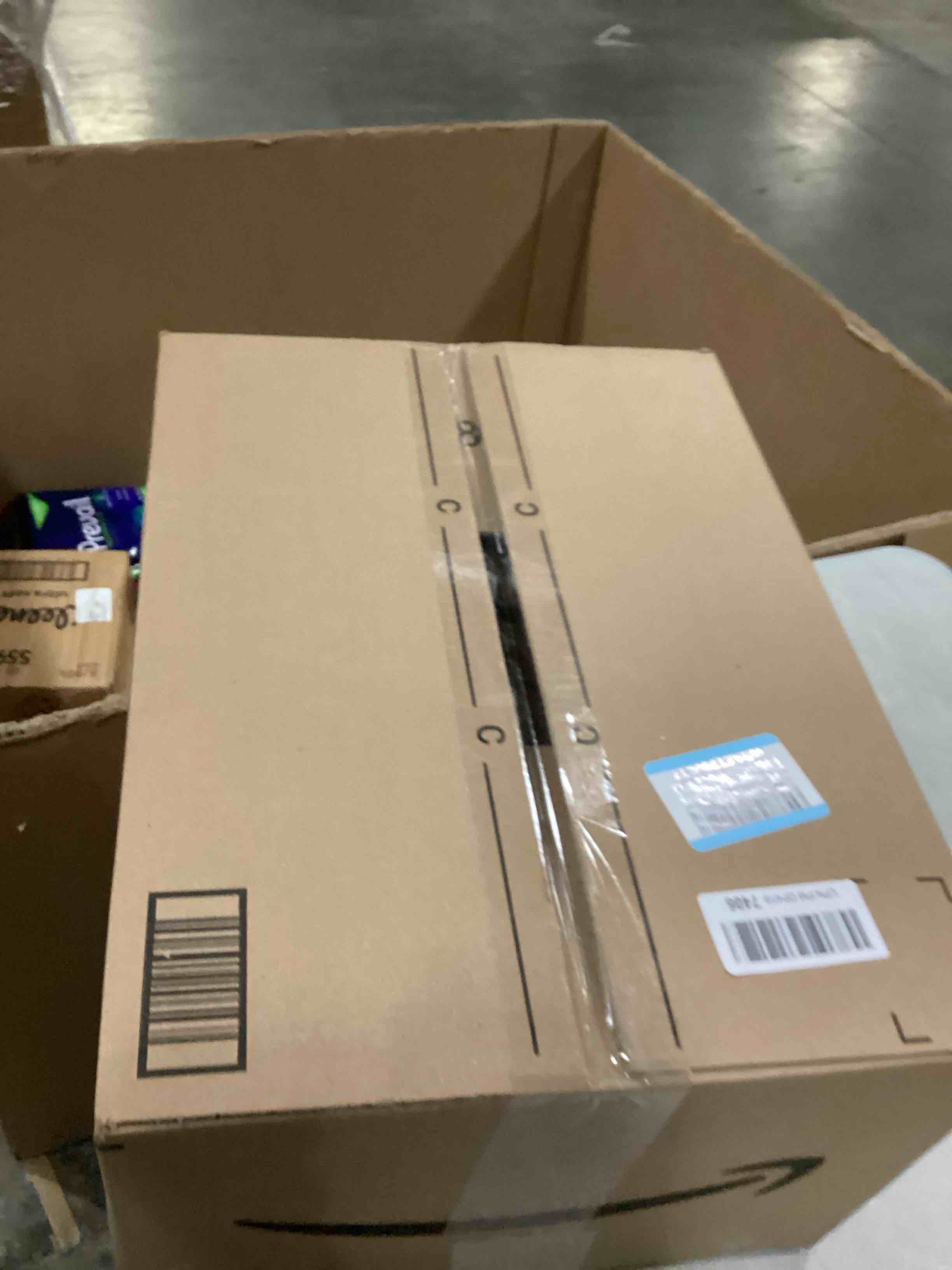 https://s3.amazonaws.com/lotting-images-prod/bidfta/PNK1297018_1739807155269.jpeg