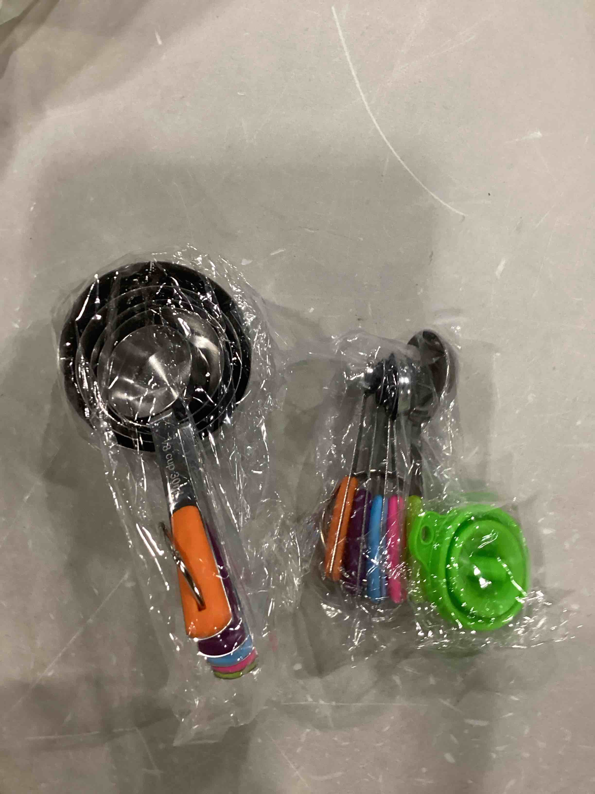 https://s3.amazonaws.com/lotting-images-prod/bidfta/PNK1297430_1740054374301.jpeg