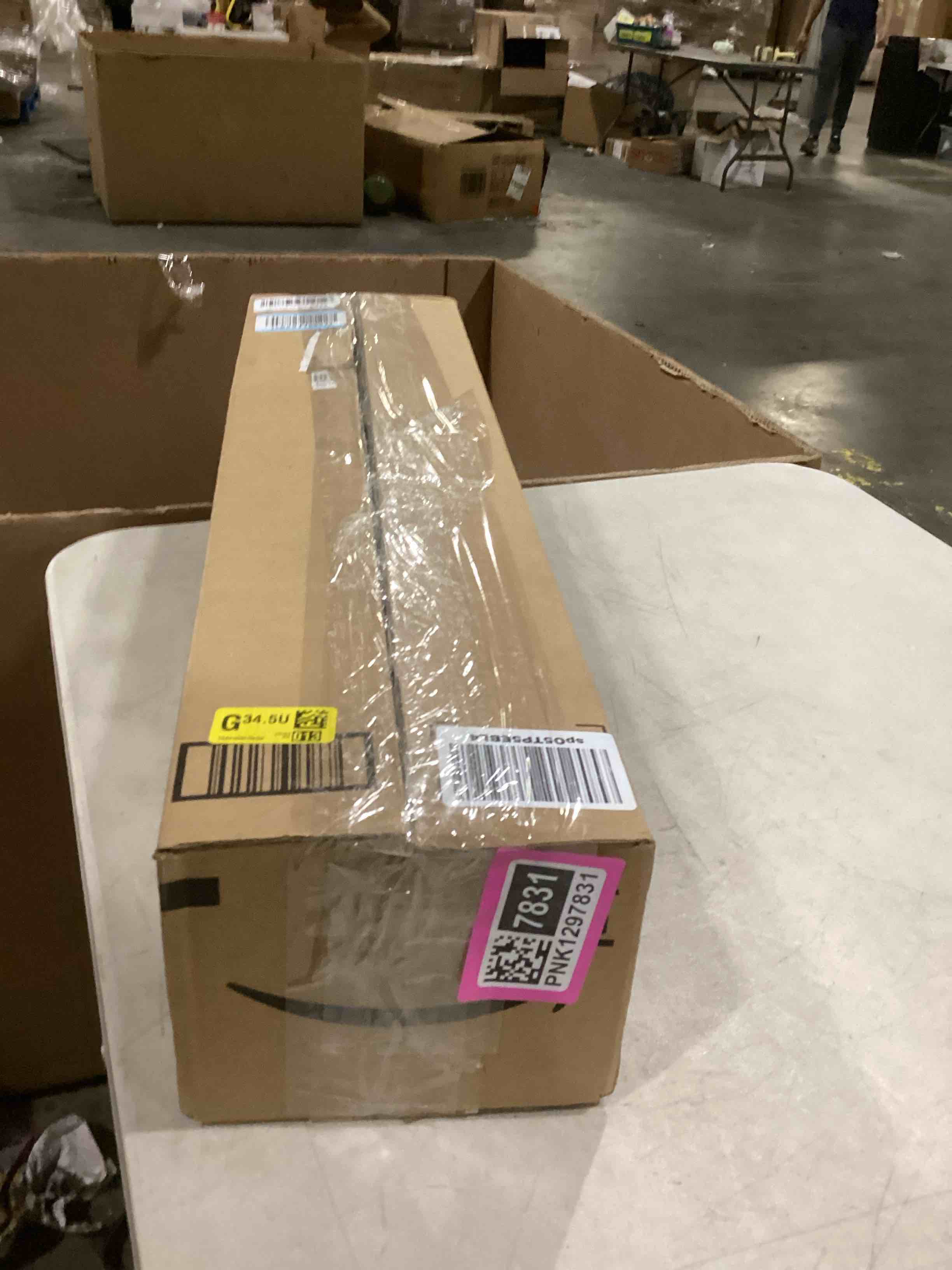 https://s3.amazonaws.com/lotting-images-prod/bidfta/PNK1297831_1740427306053.jpeg