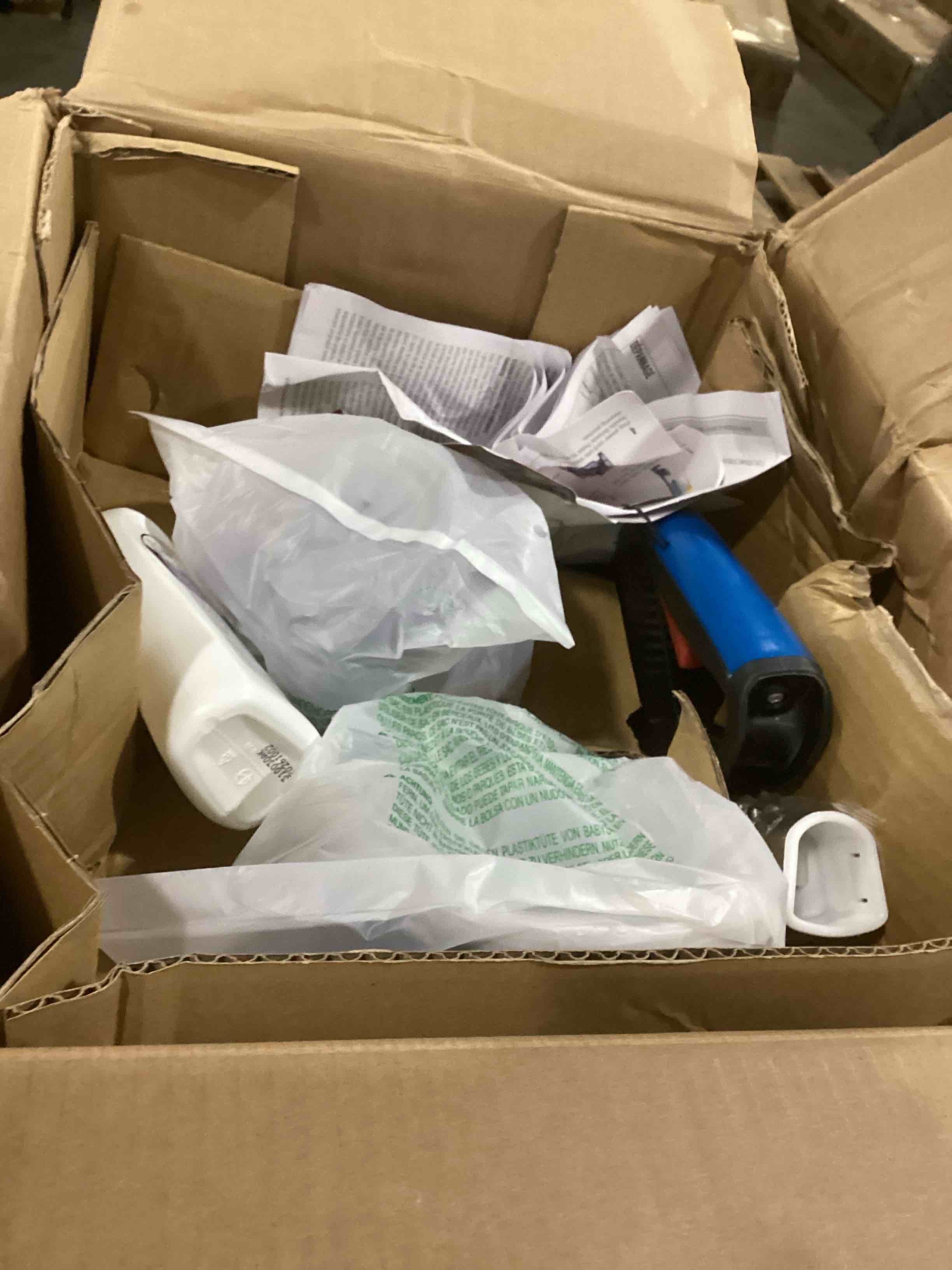 https://s3.amazonaws.com/lotting-images-prod/bidfta/PNK1298204_1740600448066.jpeg