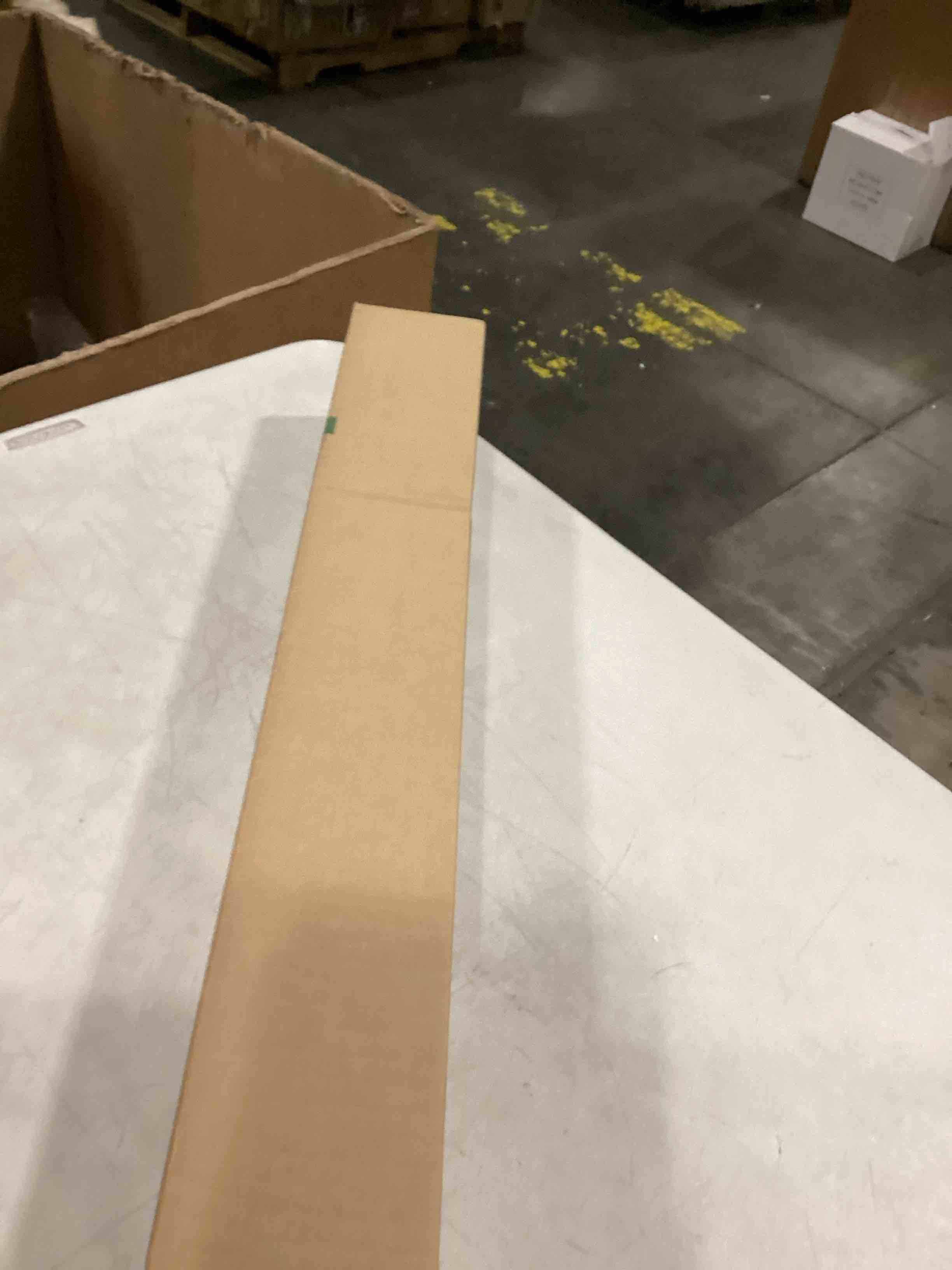 https://s3.amazonaws.com/lotting-images-prod/bidfta/PNK1298500_1741188260465.jpeg