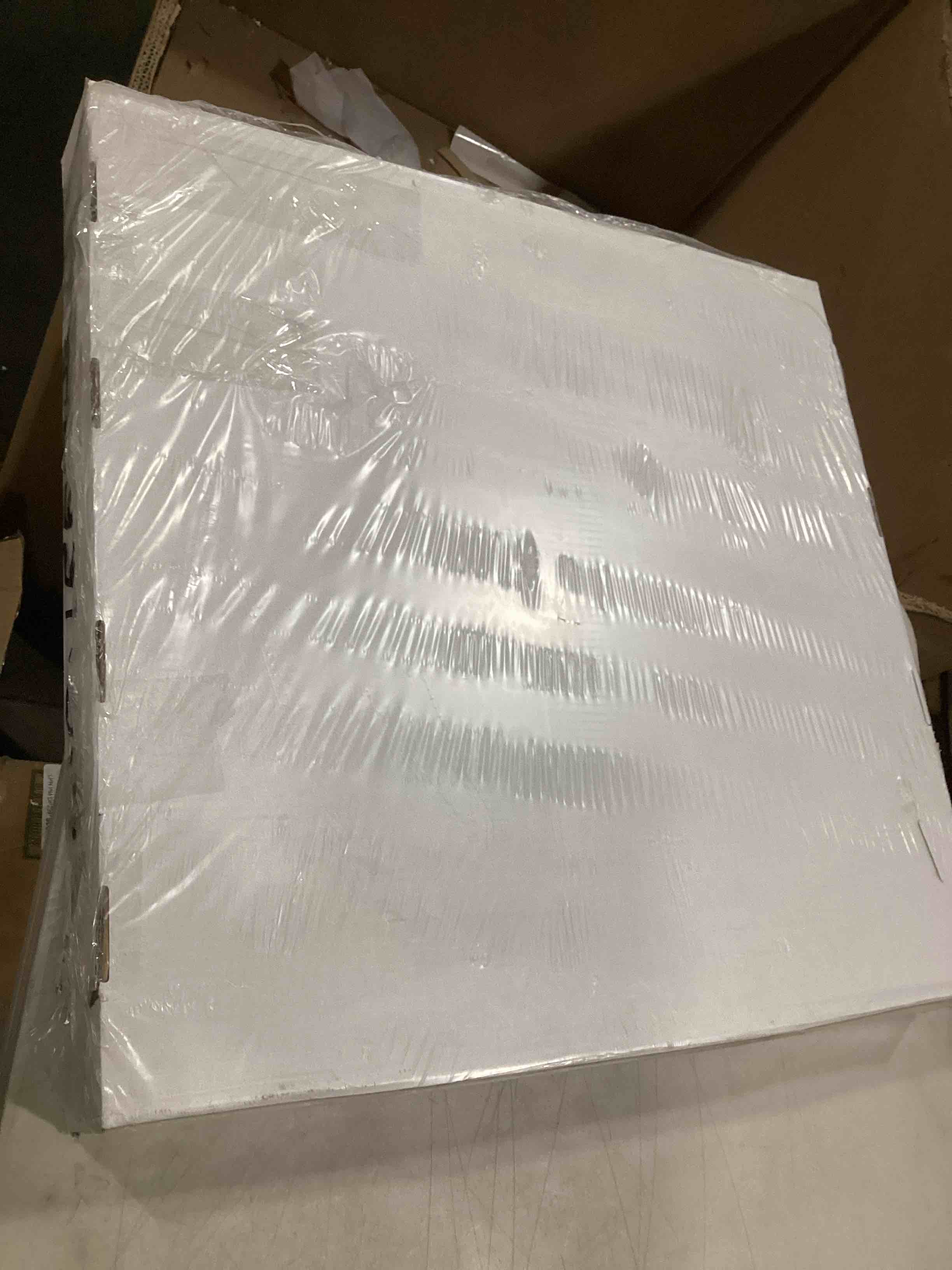 https://s3.amazonaws.com/lotting-images-prod/bidfta/PNK1299276_1741955698535.jpeg