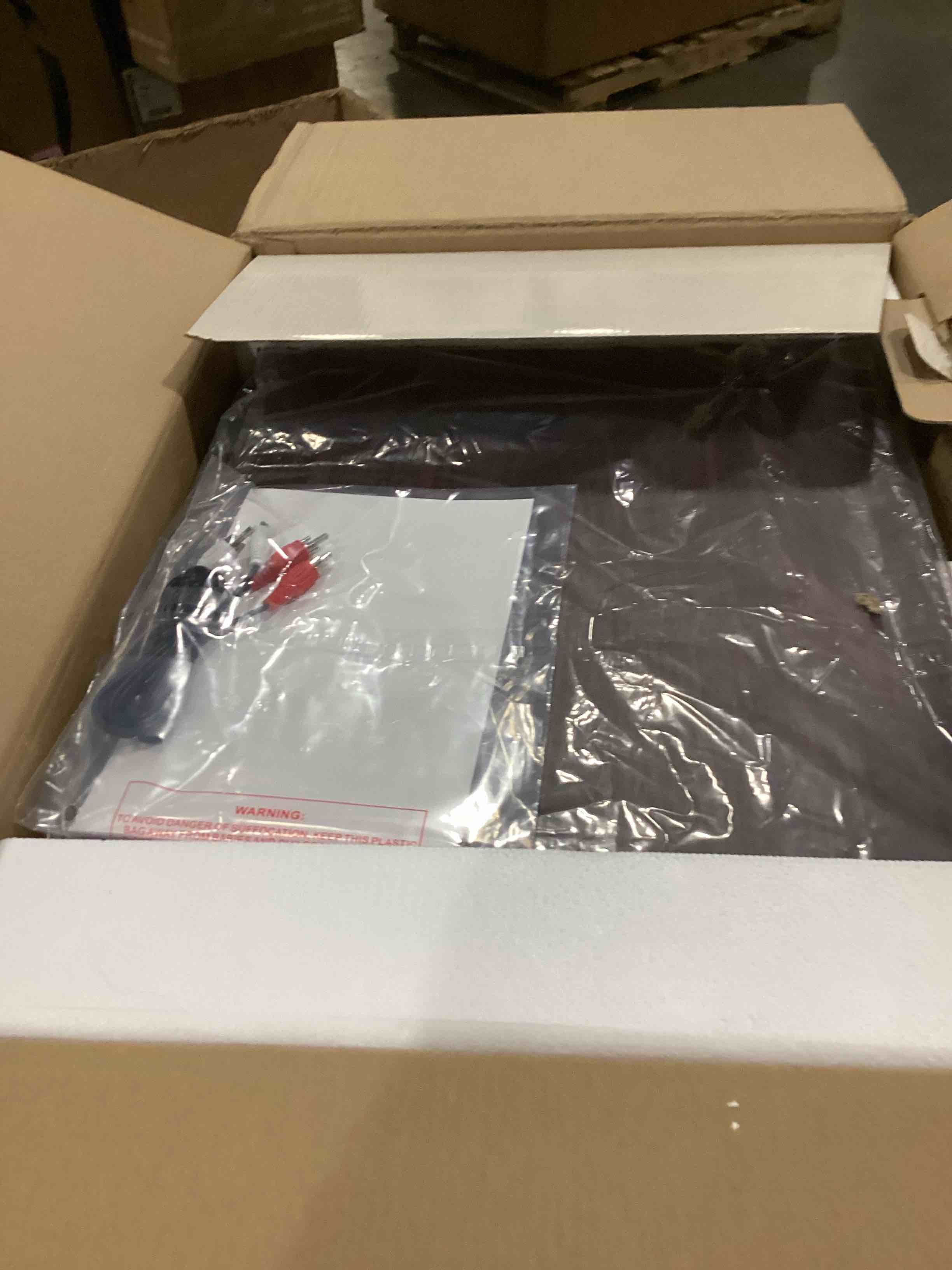 https://s3.amazonaws.com/lotting-images-prod/bidfta/PNK1299956_1742571576397.jpeg