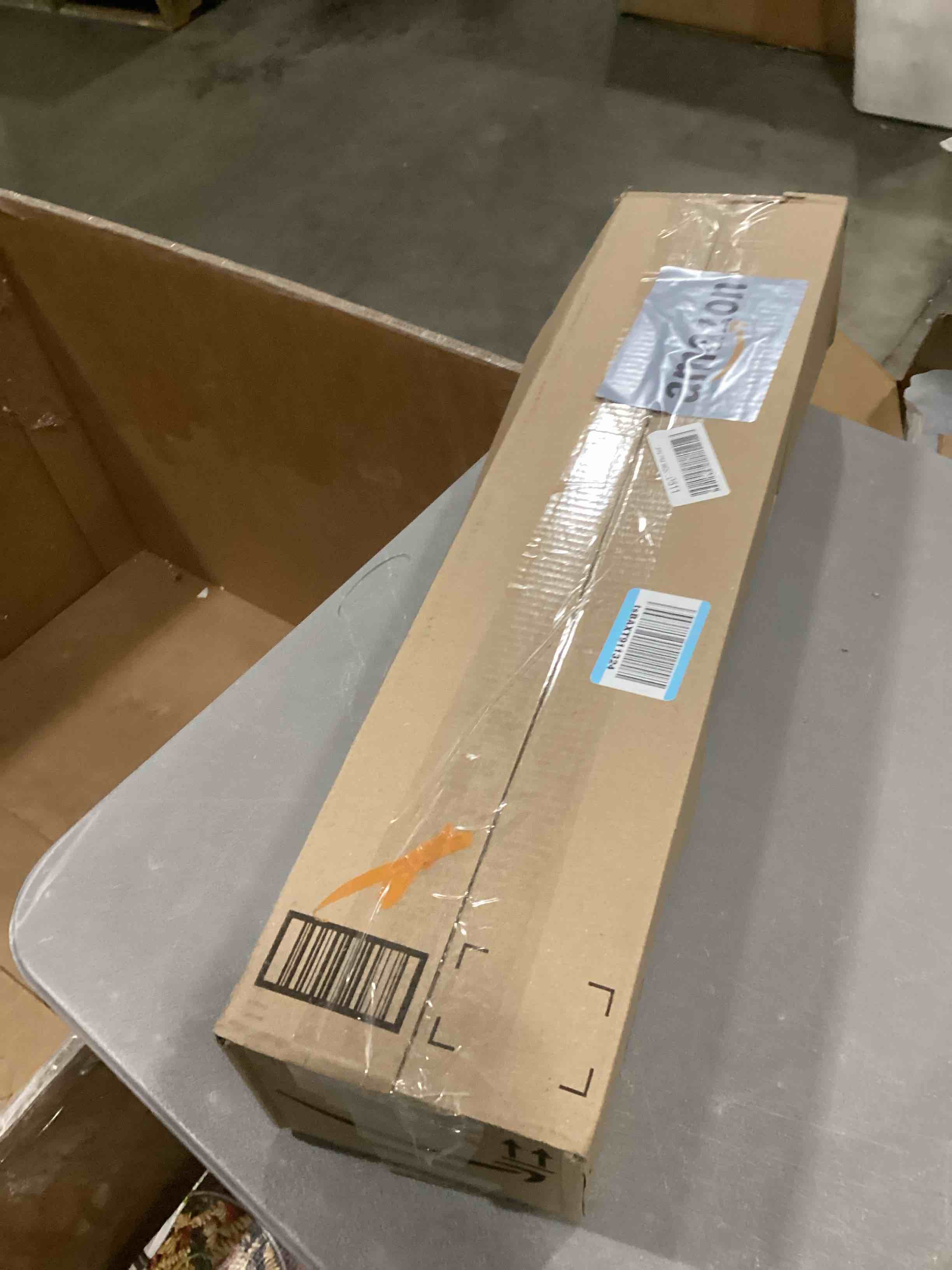 https://s3.amazonaws.com/lotting-images-prod/bidfta/PNK1300628_1741093880411.jpeg