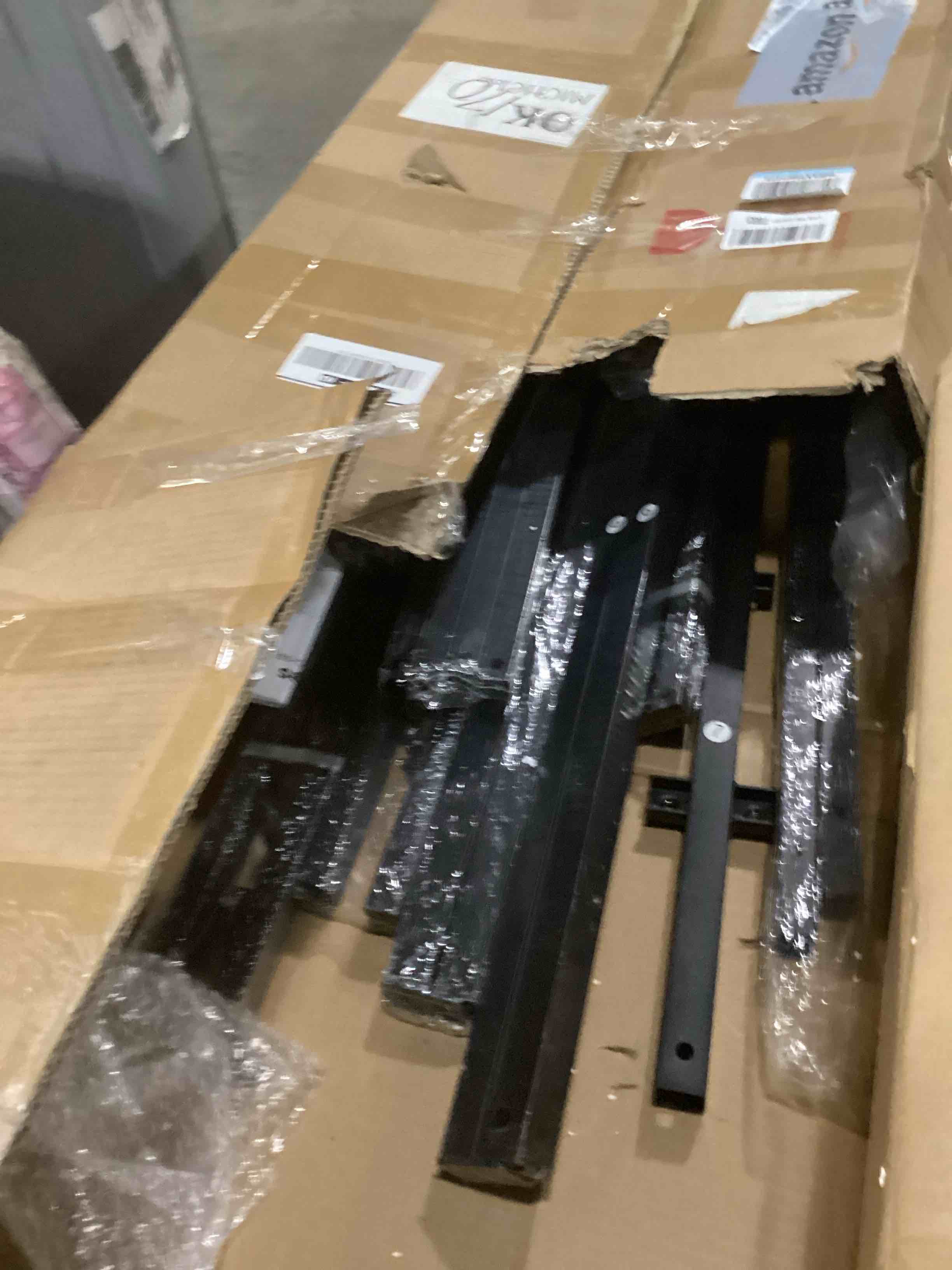 https://s3.amazonaws.com/lotting-images-prod/bidfta/PNK1300653_1741096798017.jpeg
