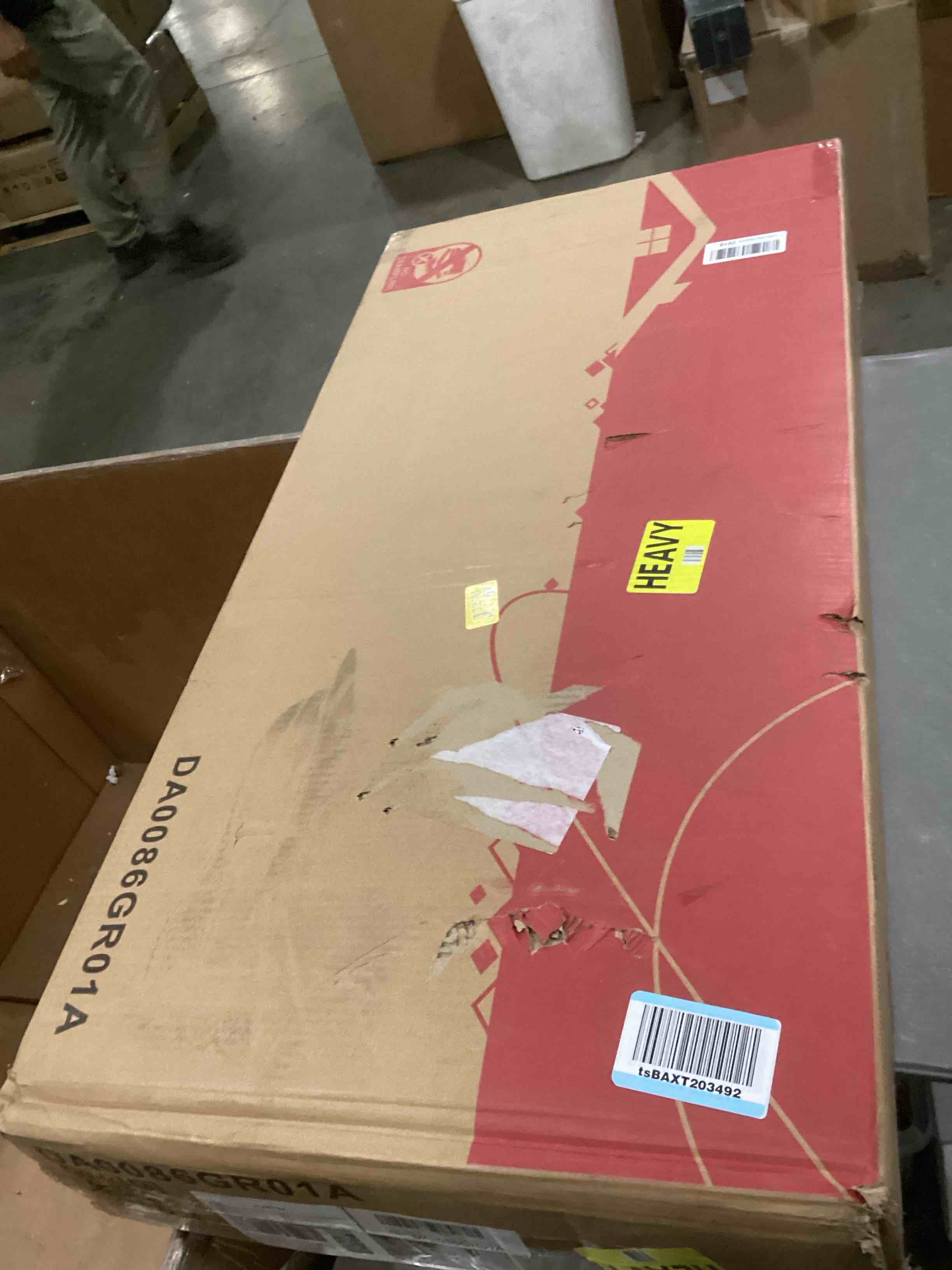 https://s3.amazonaws.com/lotting-images-prod/bidfta/PNK1300820_1741182511397.jpeg