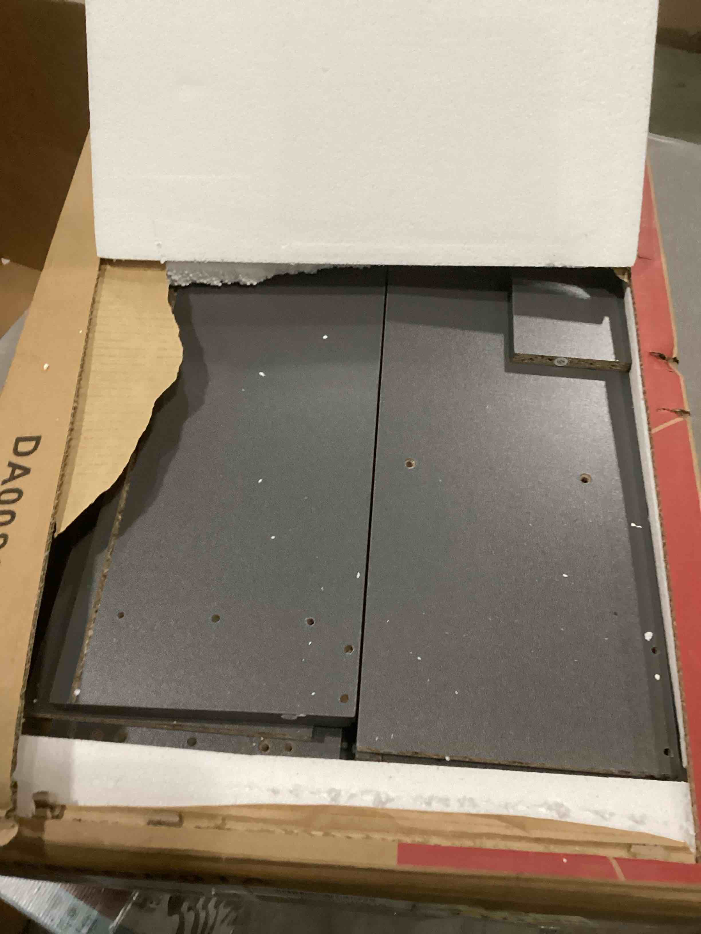 https://s3.amazonaws.com/lotting-images-prod/bidfta/PNK1300820_1741182549559.jpeg