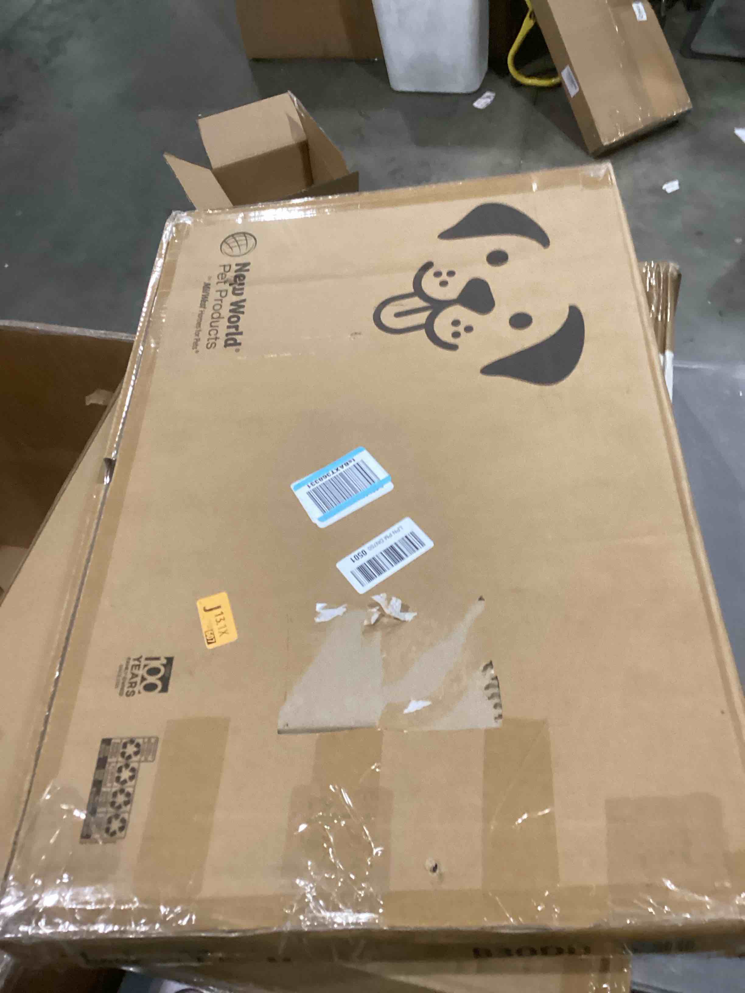 https://s3.amazonaws.com/lotting-images-prod/bidfta/PNK1301322_1741609997929.jpeg